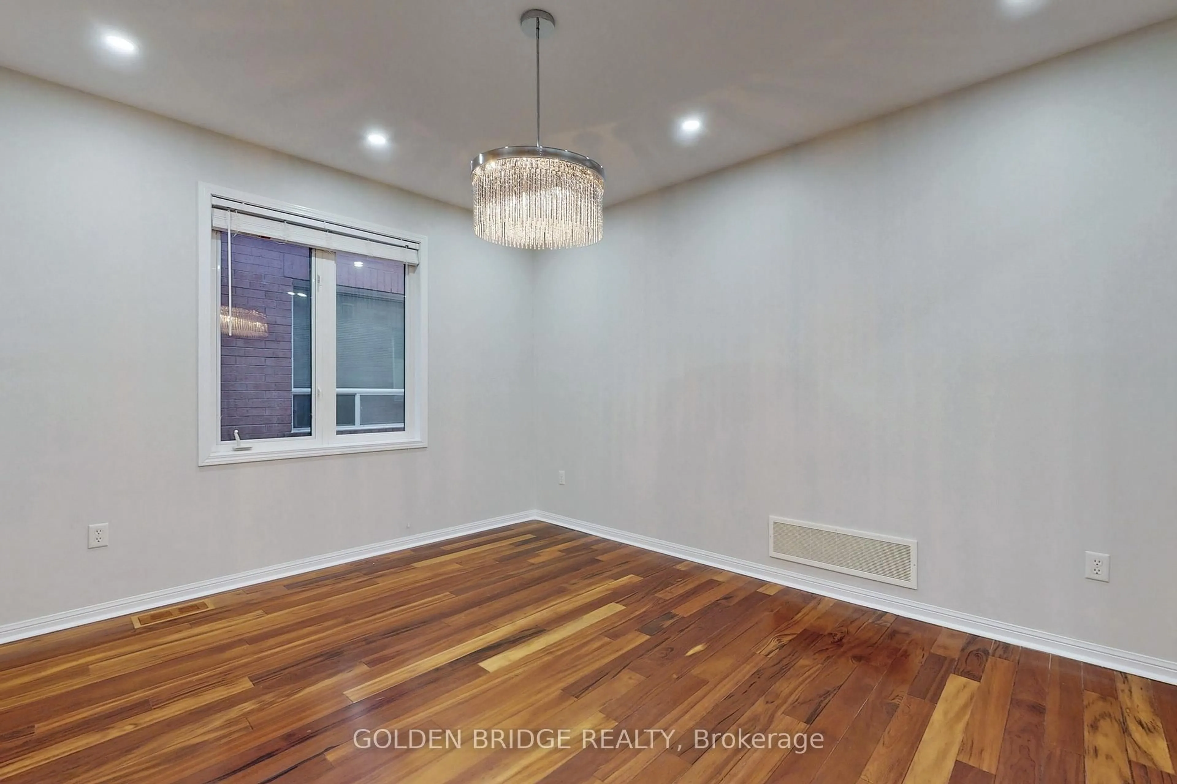 A pic of a room for 158 Worthington Ave, Richmond Hill Ontario L4E 4N7
