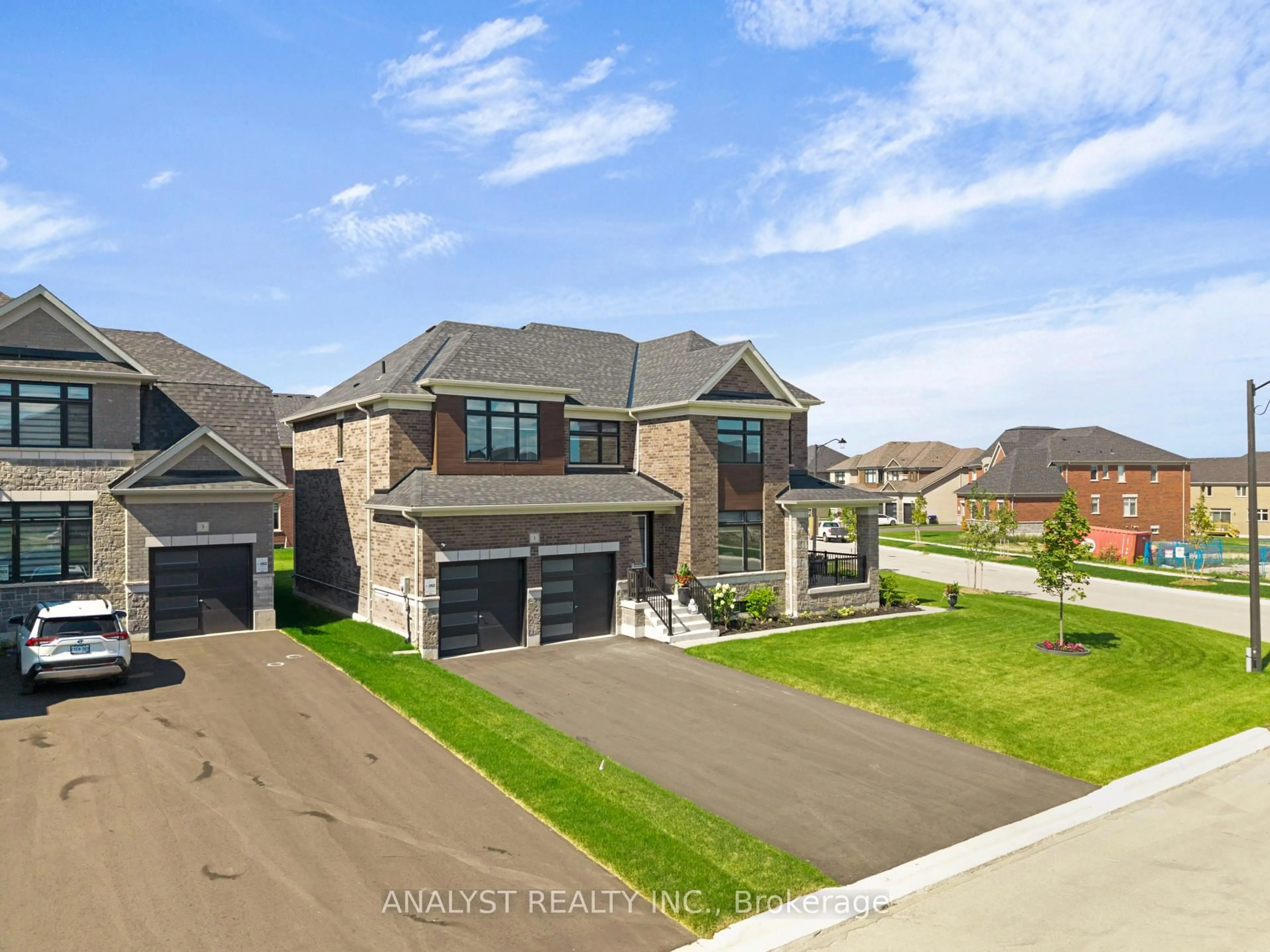 A pic from outside/outdoor area/front of a property/back of a property/a pic from drone, street for 1 Twinleaf Cres, Adjala-Tosorontio Ontario L0G 1W0