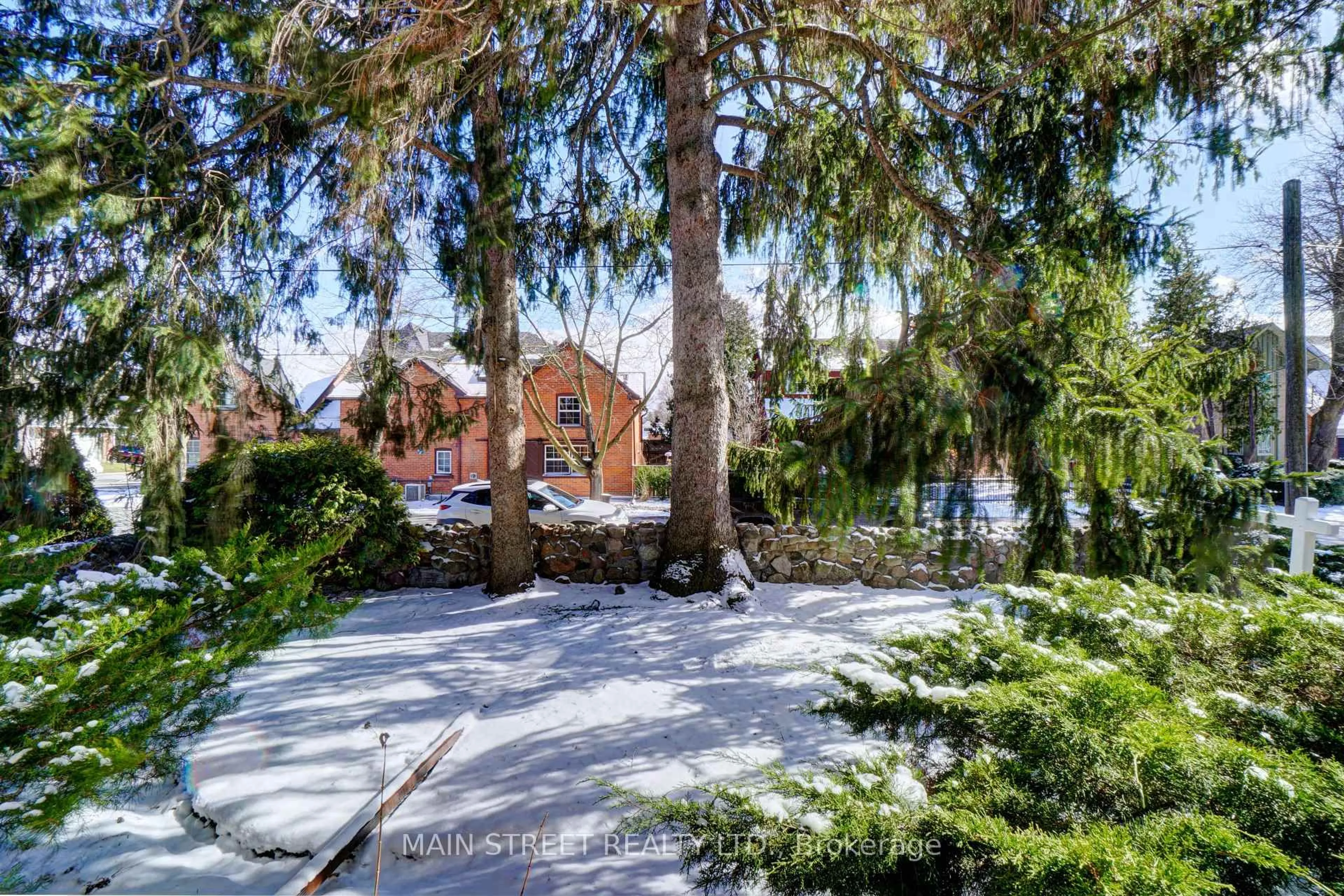 Unknown for 219 Second St, Whitchurch-Stouffville Ontario L4A 1B9