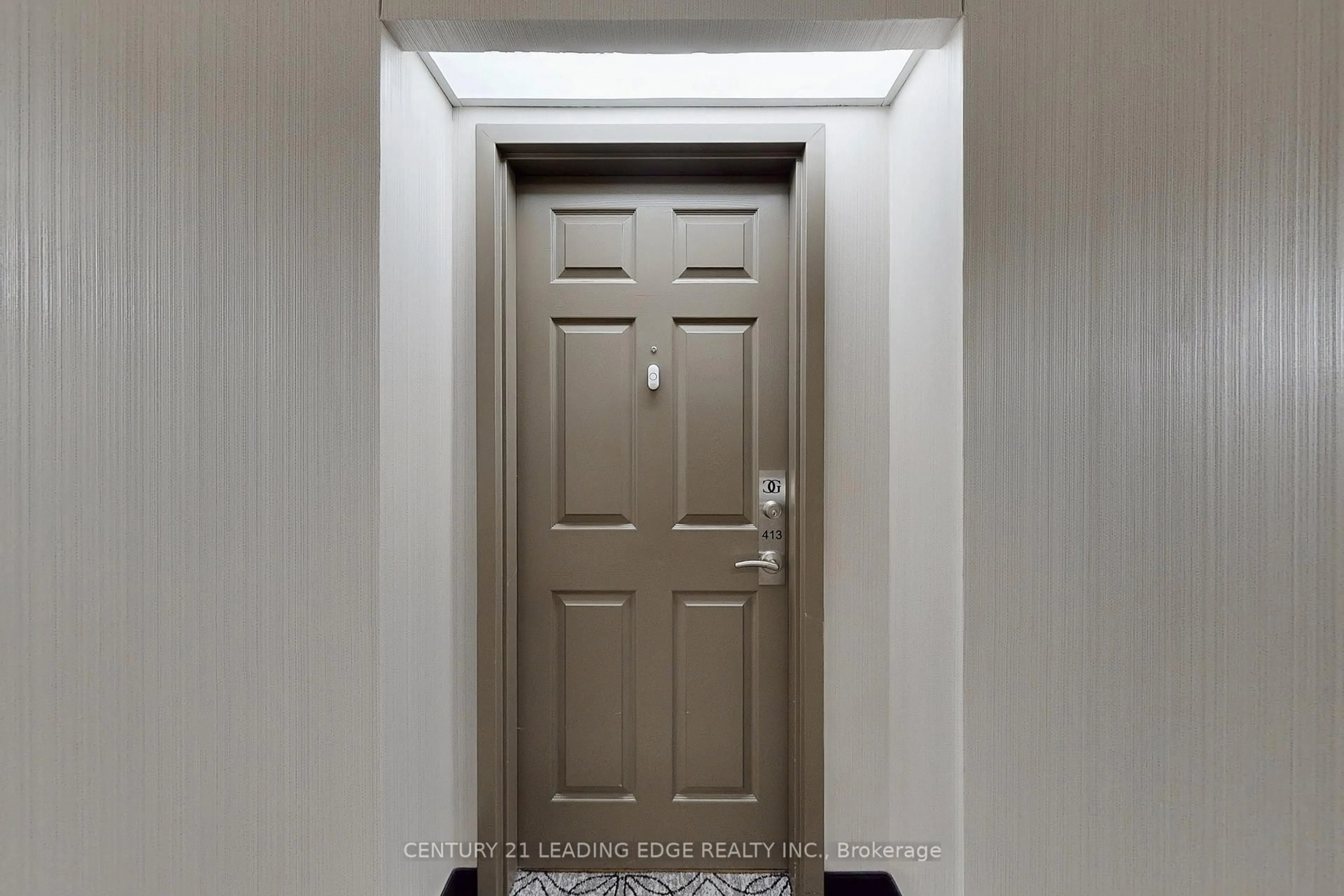 Indoor entryway for 309 Major Mackenzie Dr #413, Richmond Hill Ontario L4C 9V5