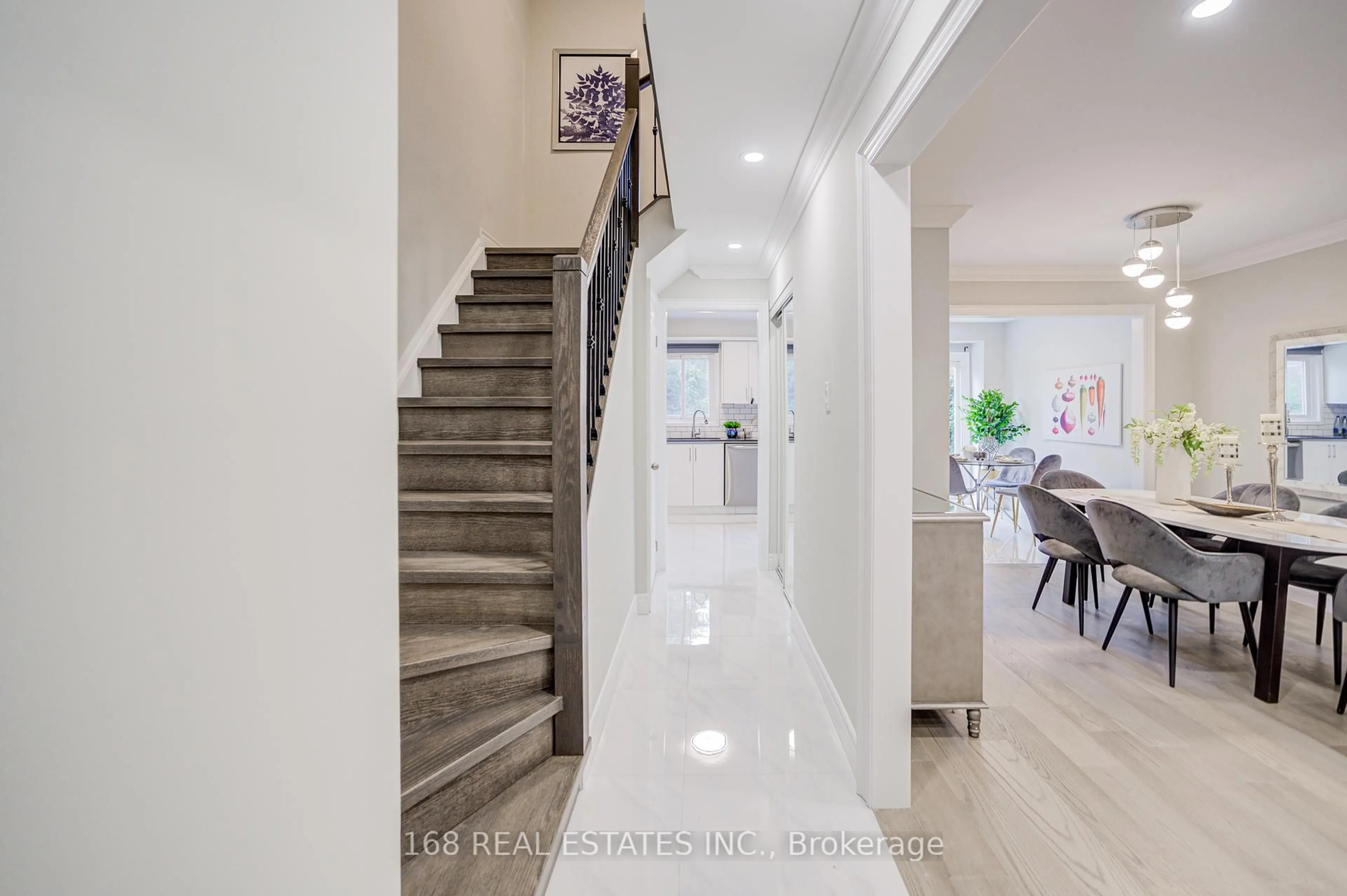 Stairs for 65 Rejane Cres, Vaughan Ontario L4J 5A2