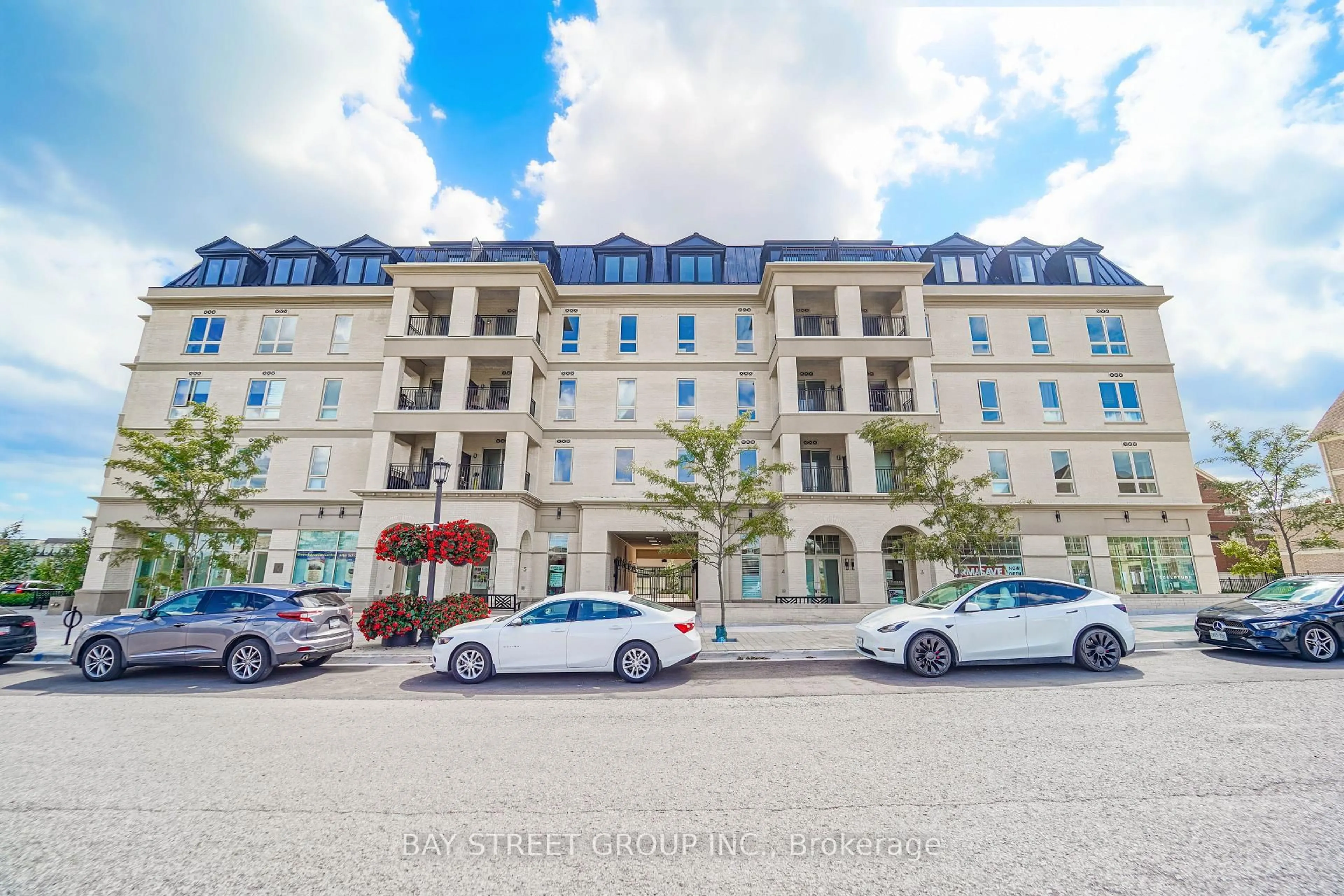 Unknown for 101 Cathedral High St #327, Markham Ontario L6C 3L8