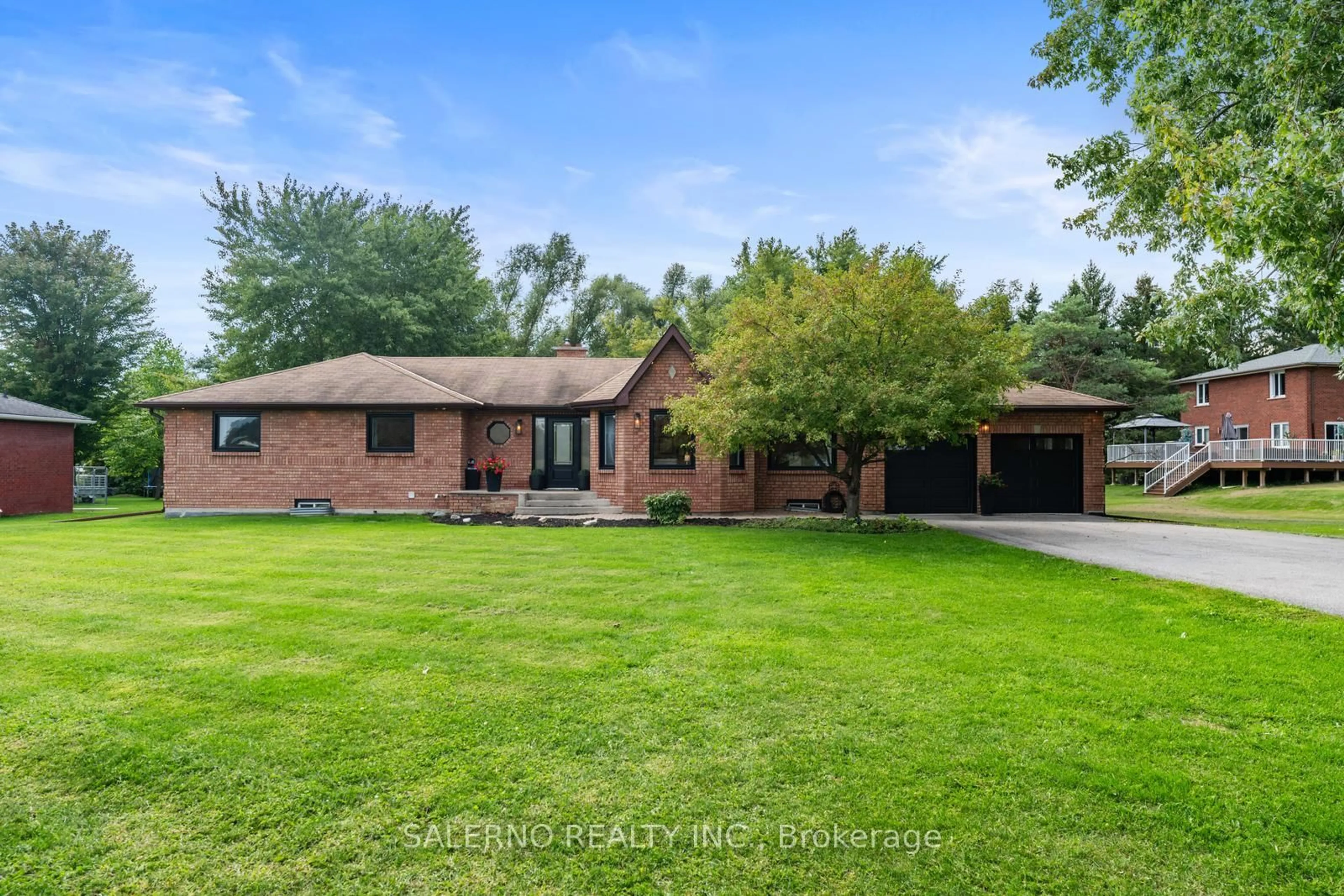 Home with brick exterior material, street for 4372 10th Sdrd, Bradford West Gwillimbury Ontario L3Z 3V3
