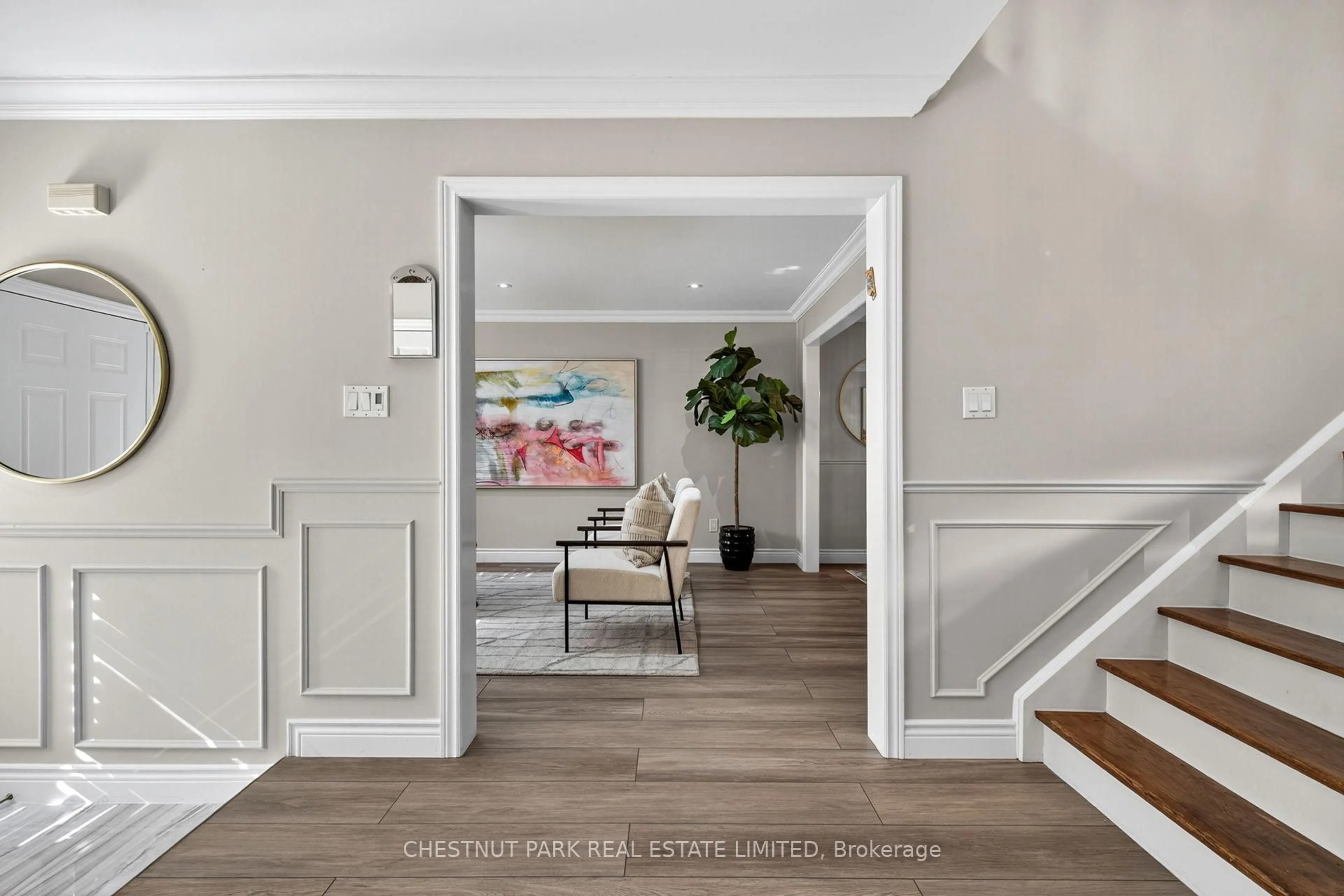 Indoor entryway for 39 Newport Sq, Vaughan Ontario L4J 7N2