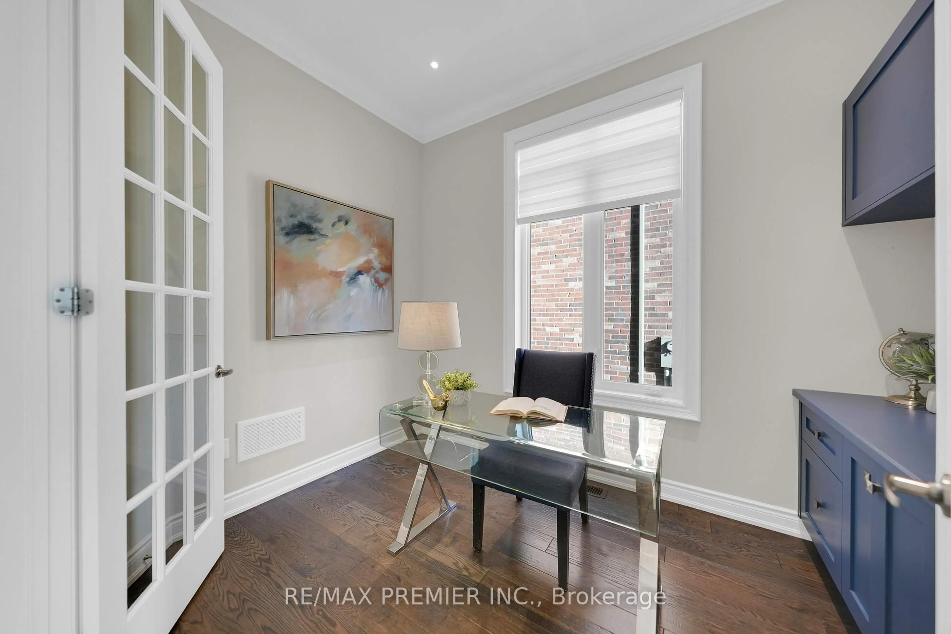 A pic of a room for 67 Garyscholl Rd, Vaughan Ontario L4H 3R4