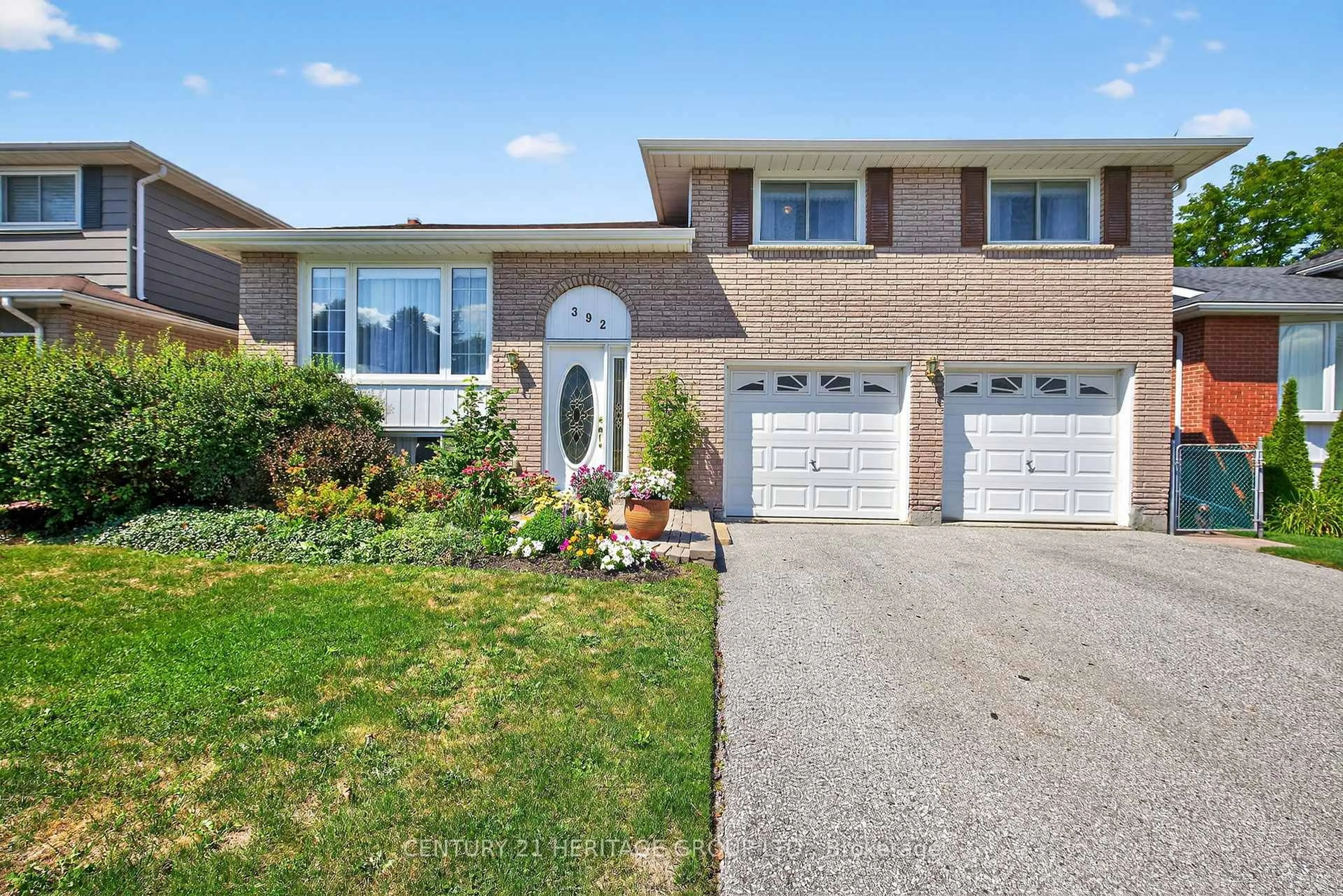 Home with brick exterior material, street for 392 Colborne St, Bradford West Gwillimbury Ontario L3Z 1C8