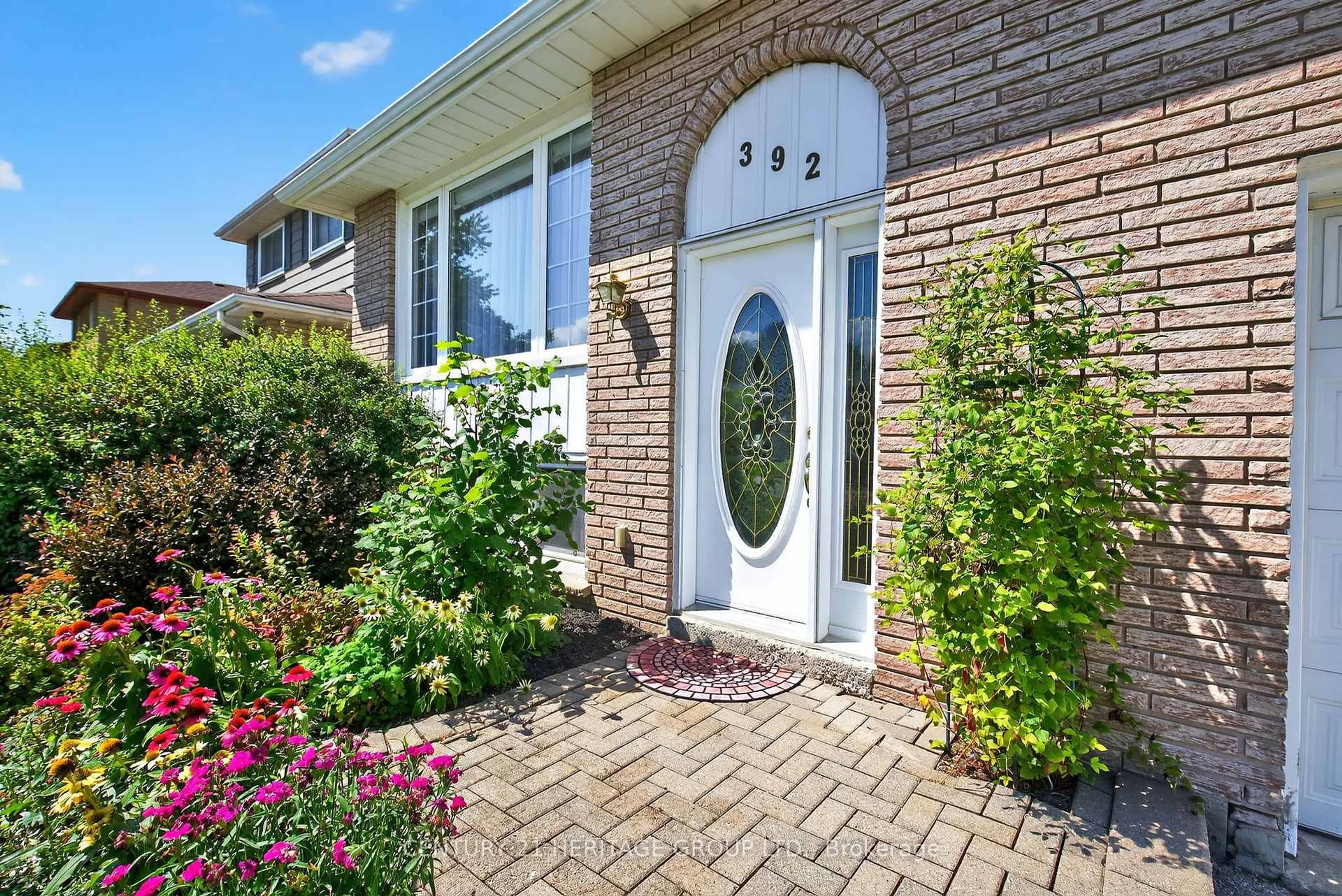 Home with brick exterior material, street for 392 Colborne St, Bradford West Gwillimbury Ontario L3Z 1C8