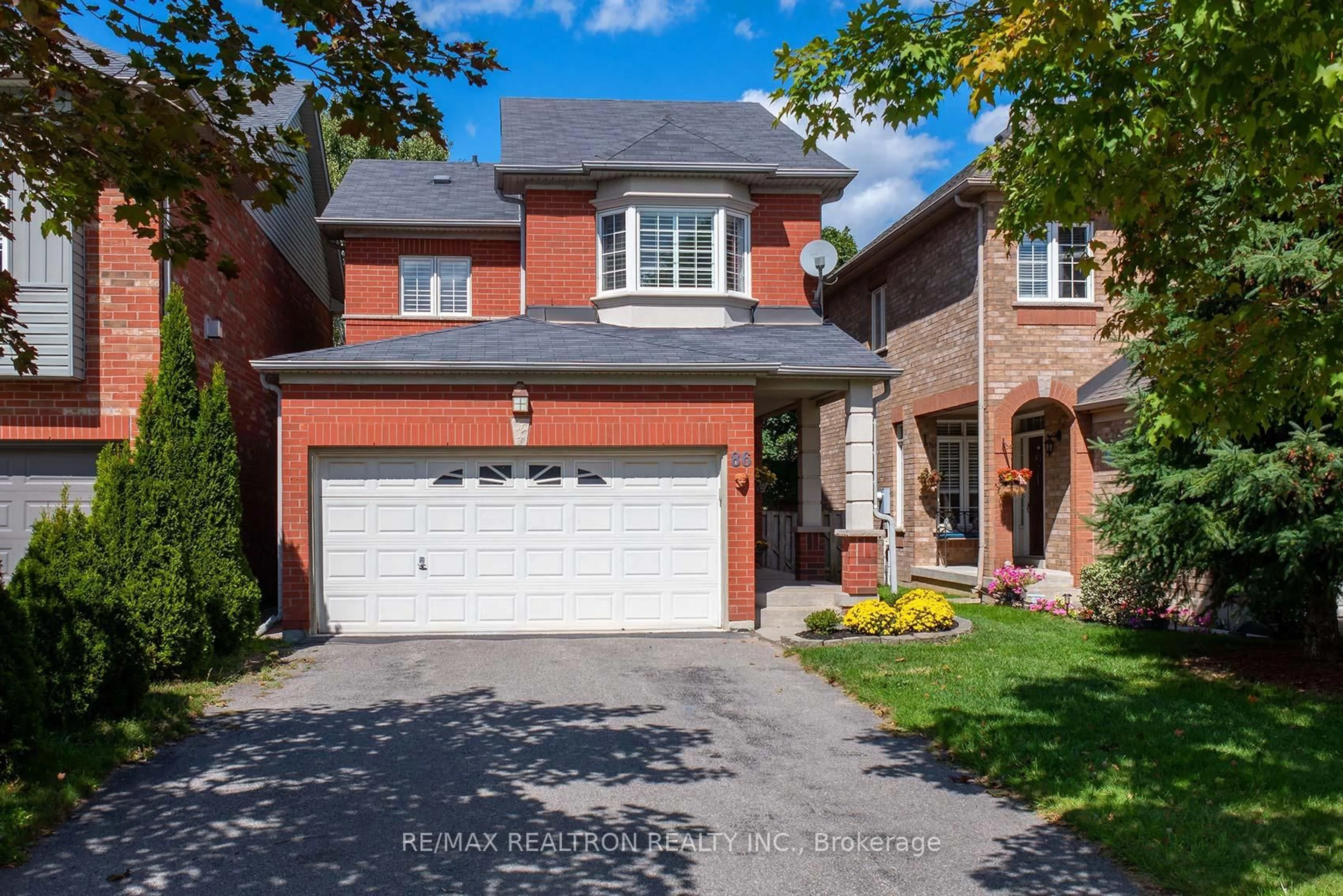 Home with brick exterior material, street for 86 Ballymore Dr, Aurora Ontario L4G 7E5