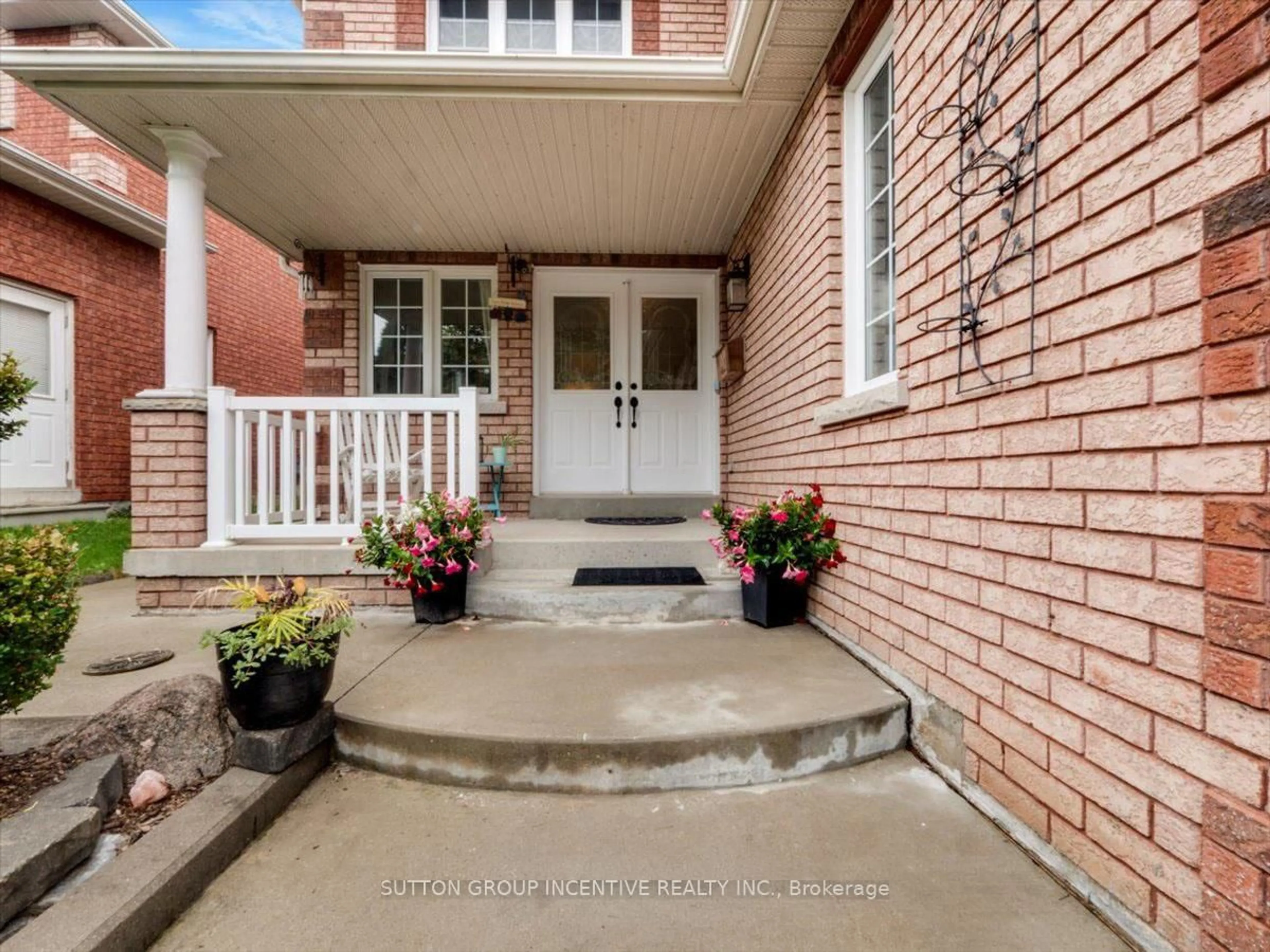 Indoor entryway for 34 Prince Dr, Bradford West Gwillimbury Ontario L3Z 3B7