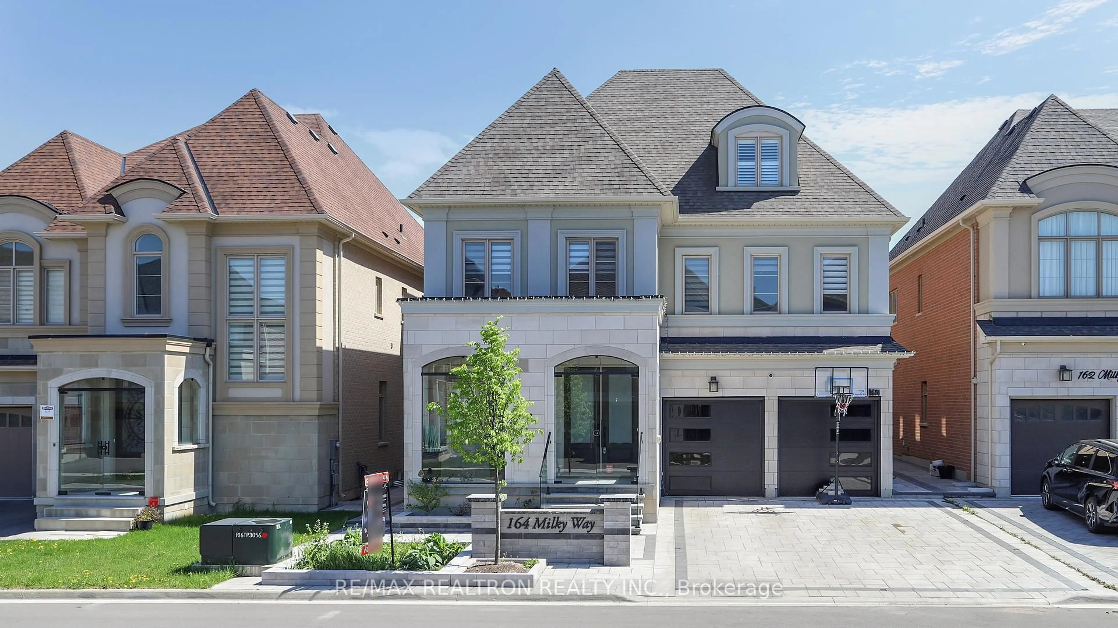 Home with brick exterior material, street for 164 Milky Way Dr, Richmond Hill Ontario L4C 4Y3