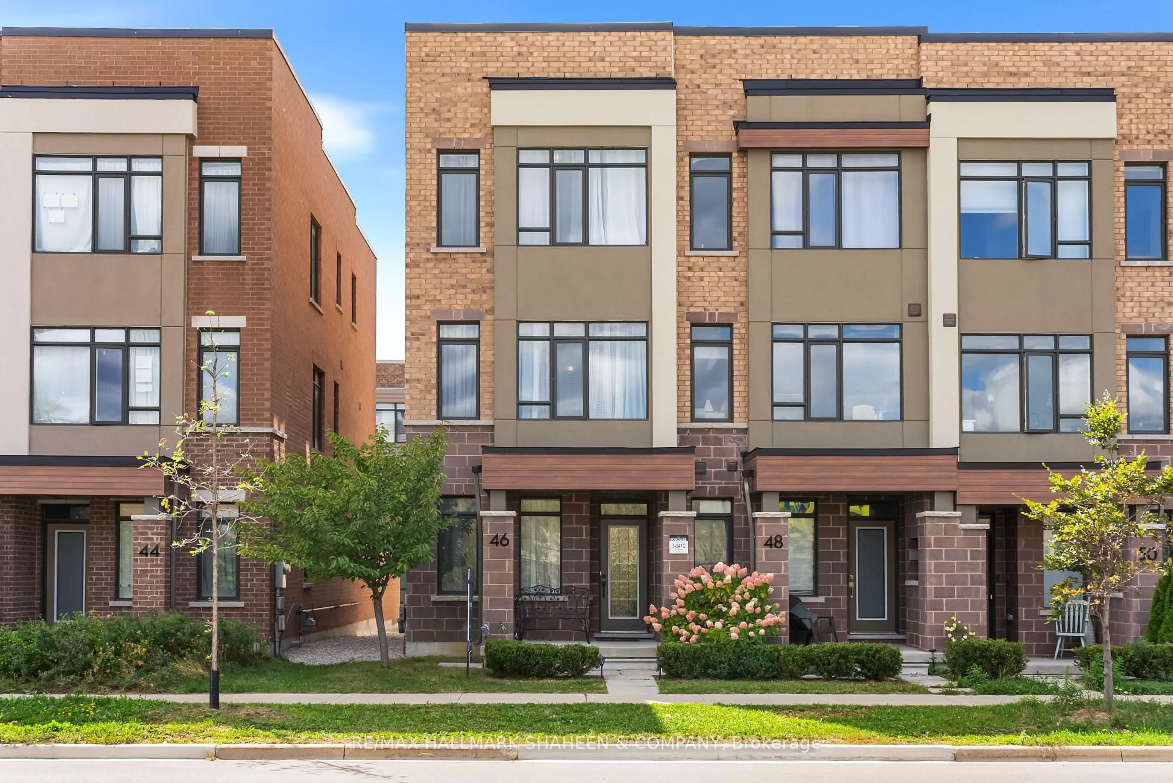 Home with brick exterior material, street for 46 Troon Ave, Vaughan Ontario L6A 4Z2