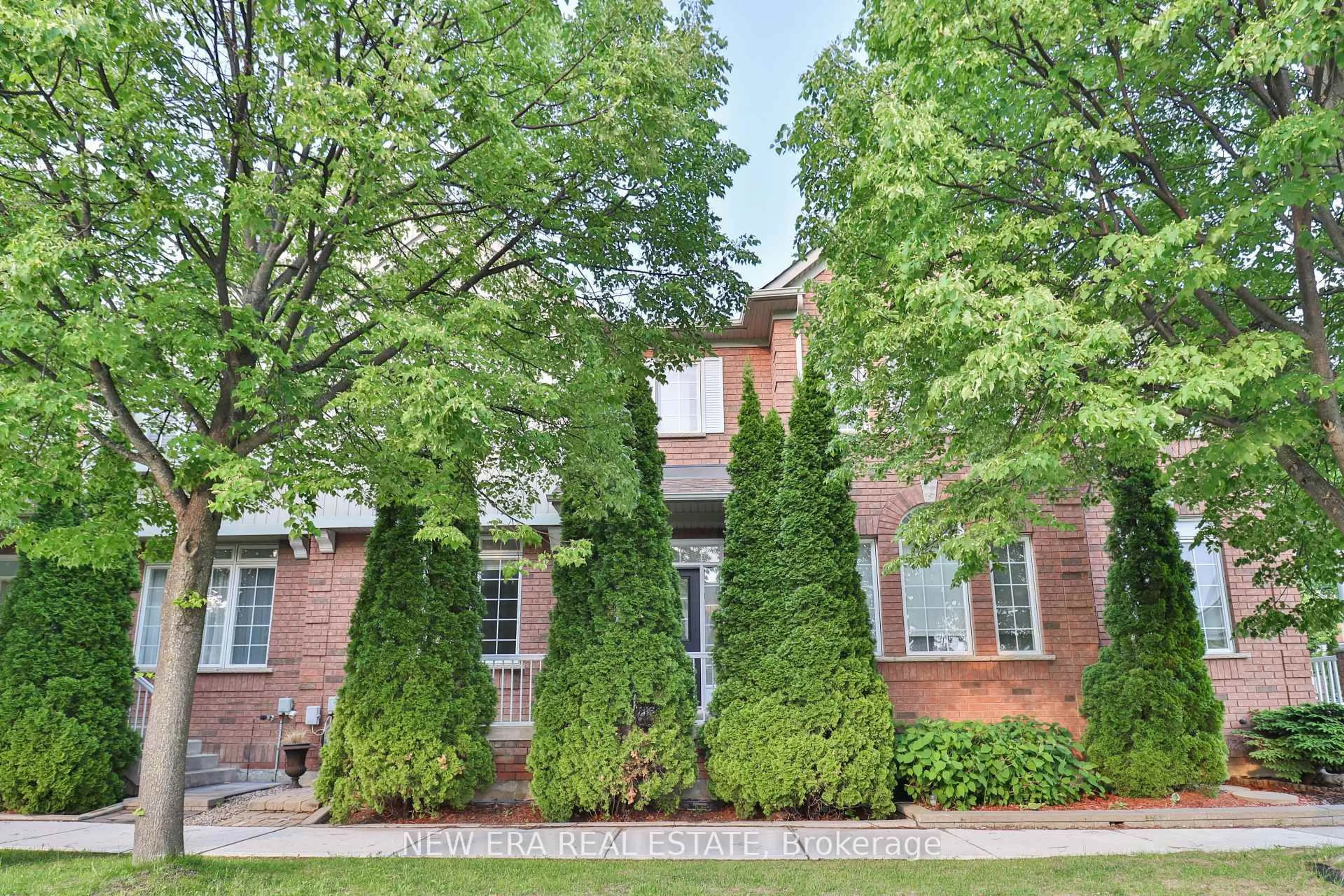 Home with brick exterior material, street for 3 Sharon Lee Dr, Markham Ontario L6C 2J6