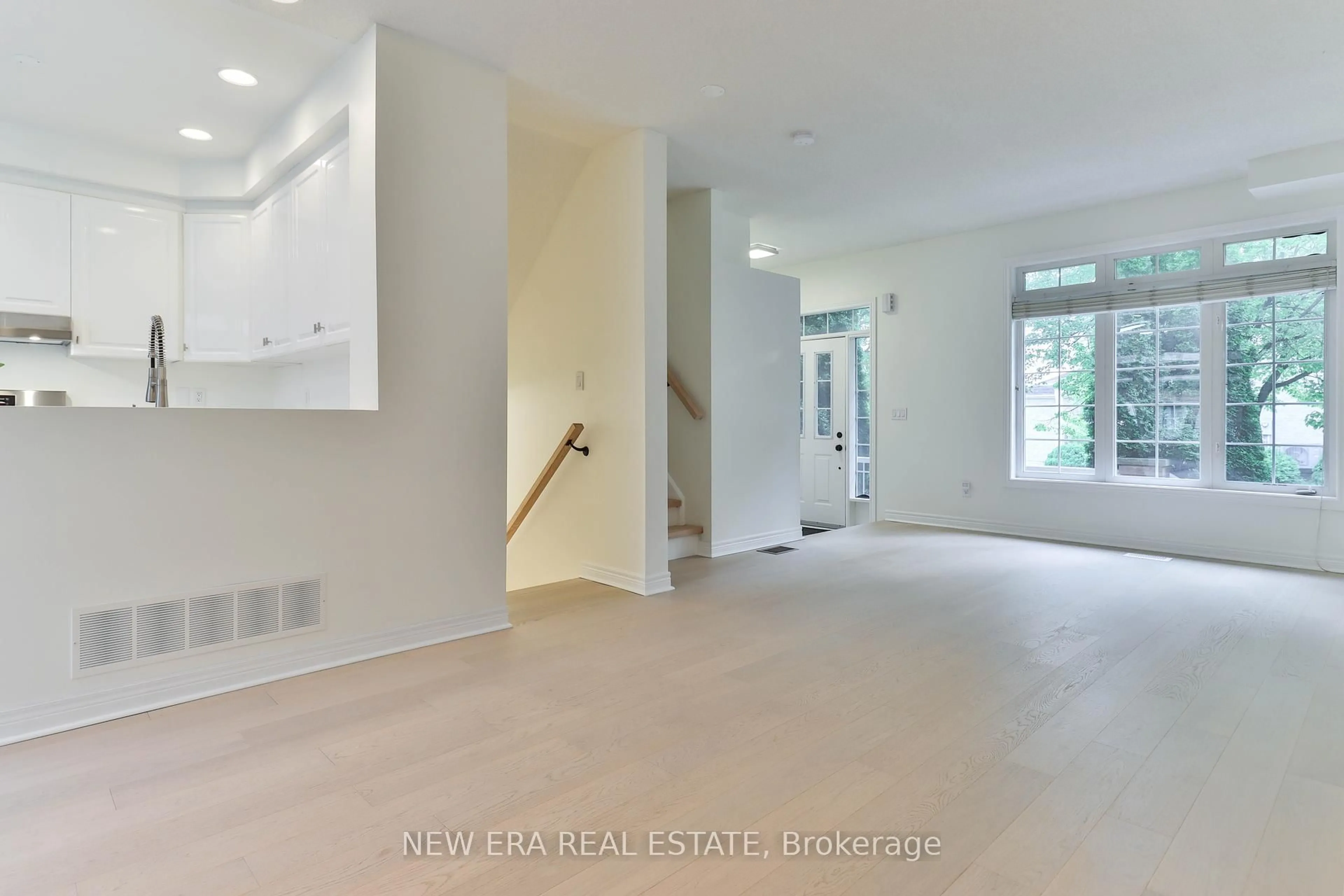Unknown for 3 Sharon Lee Dr, Markham Ontario L6C 2J6