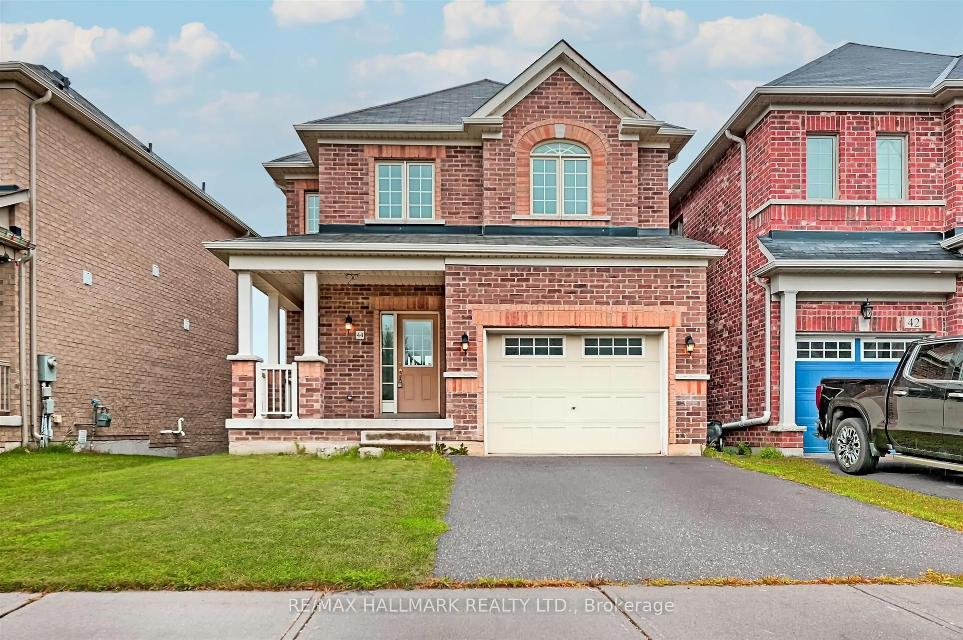 Home with brick exterior material, street for 44 Strachan Tr, New Tecumseth Ontario L0G 1A0