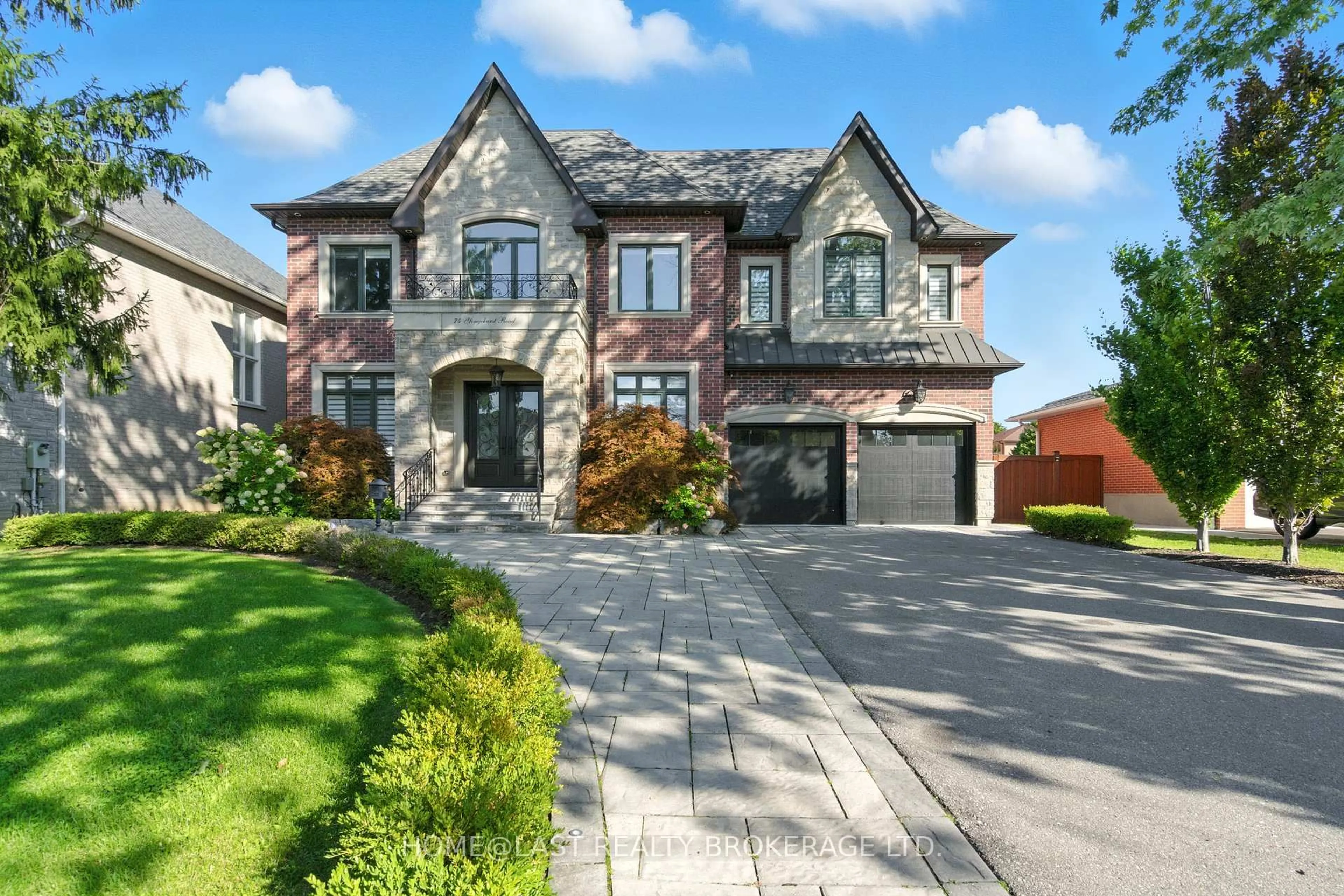 Home with brick exterior material, street for 74 Yongehurst Rd, Richmond Hill Ontario L4C 3T2