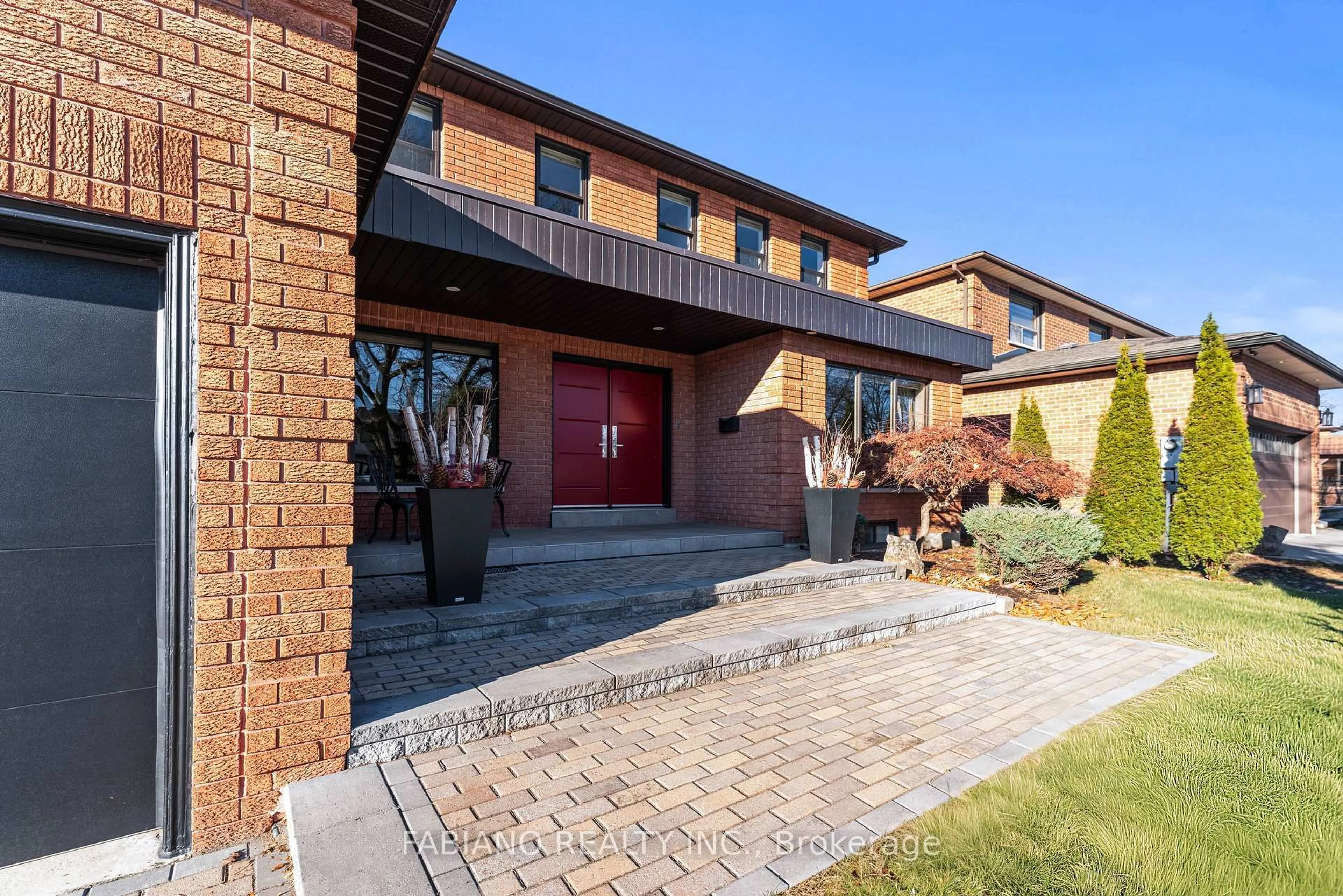 Home with brick exterior material, street for 186 Wigwoss Dr, Vaughan Ontario L4L 4H2