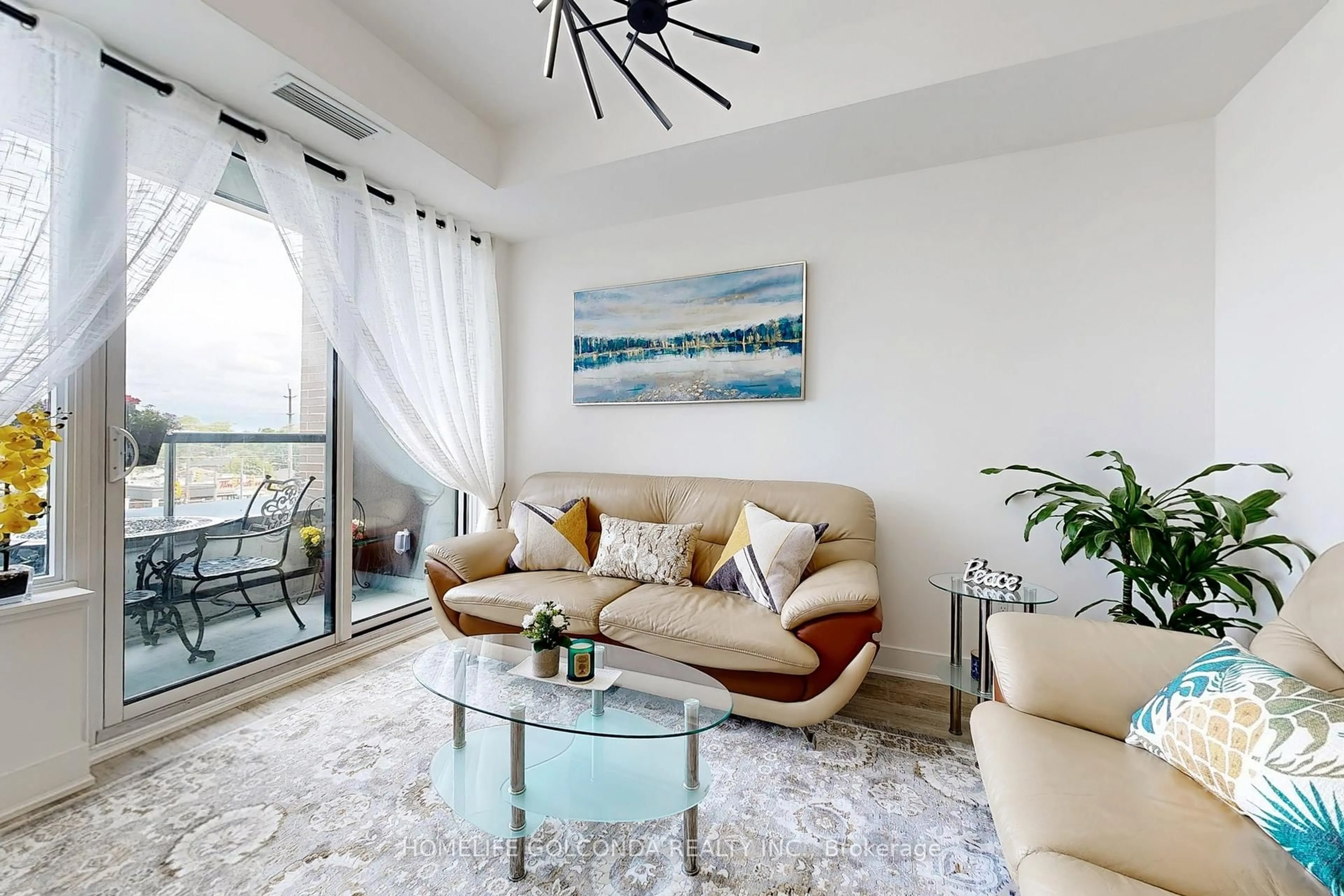 Living room with furniture, unknown for 185 Deerfield Rd #312, Newmarket Ontario L3Y 0G7
