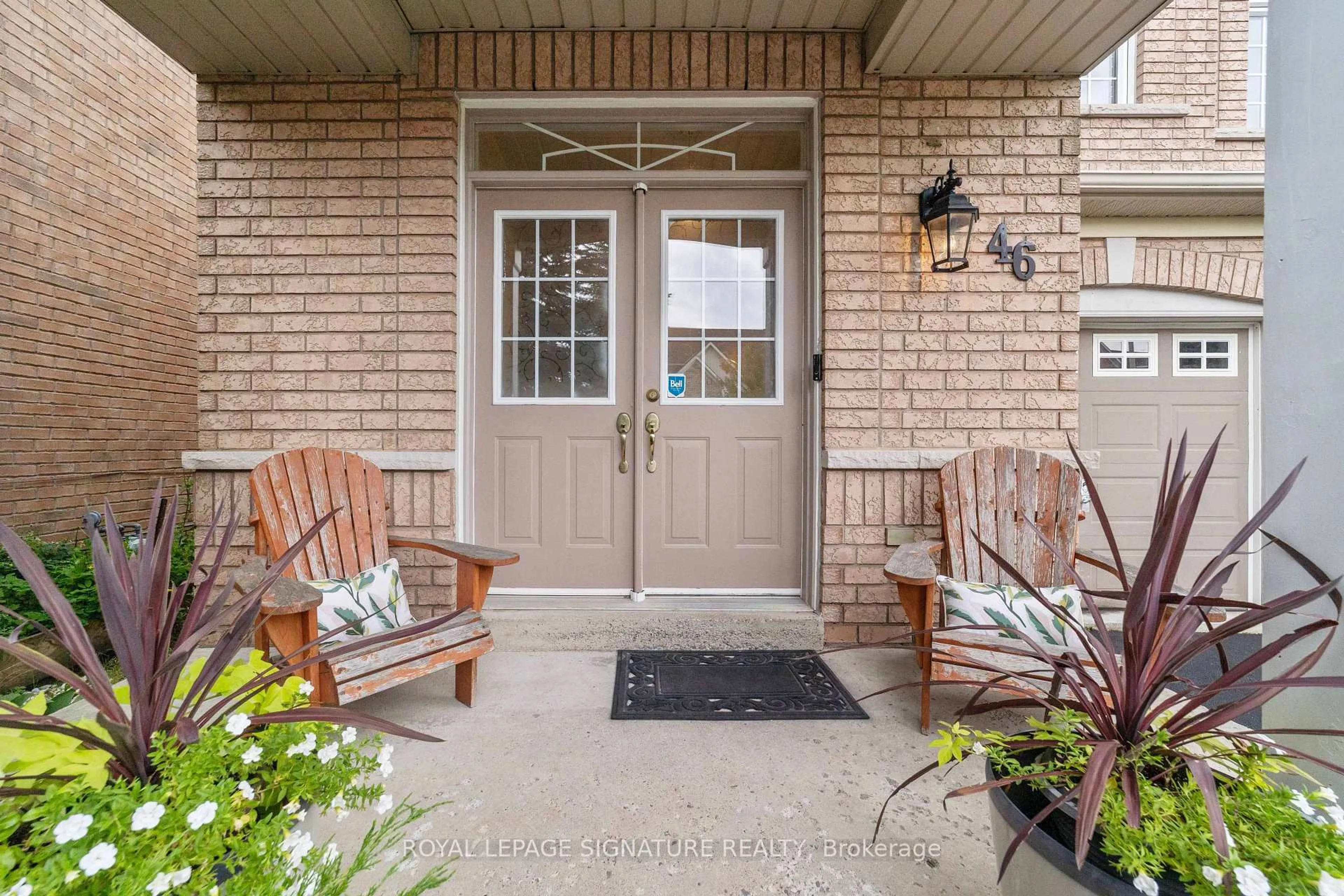 Indoor entryway for 46 Trish Dr, Richmond Hill Ontario L4E 5C4