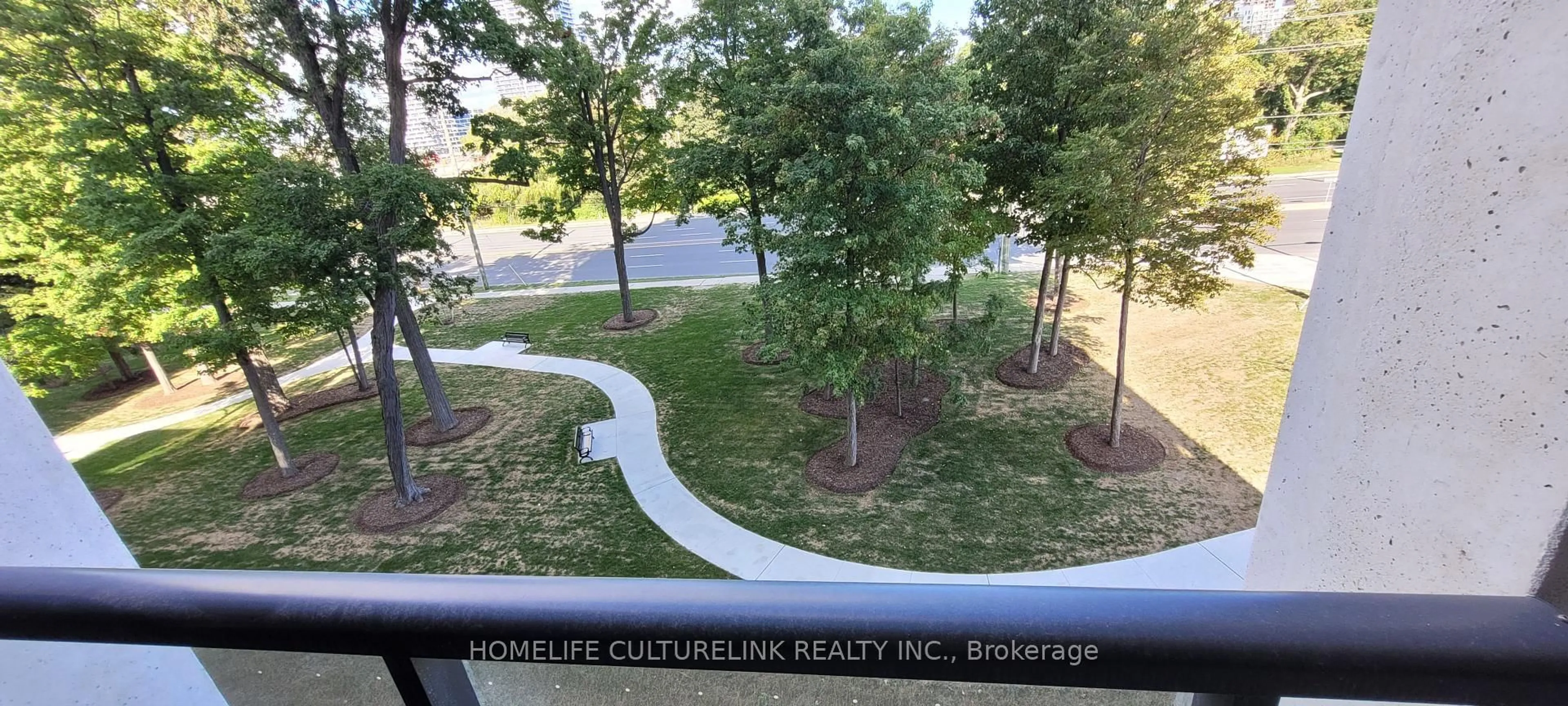 A pic from outside/outdoor area/front of a property/back of a property/a pic from drone, water/lake/river/ocean view for 8 CEDARLAND Dr #520, Markham Ontario L6G 0H4