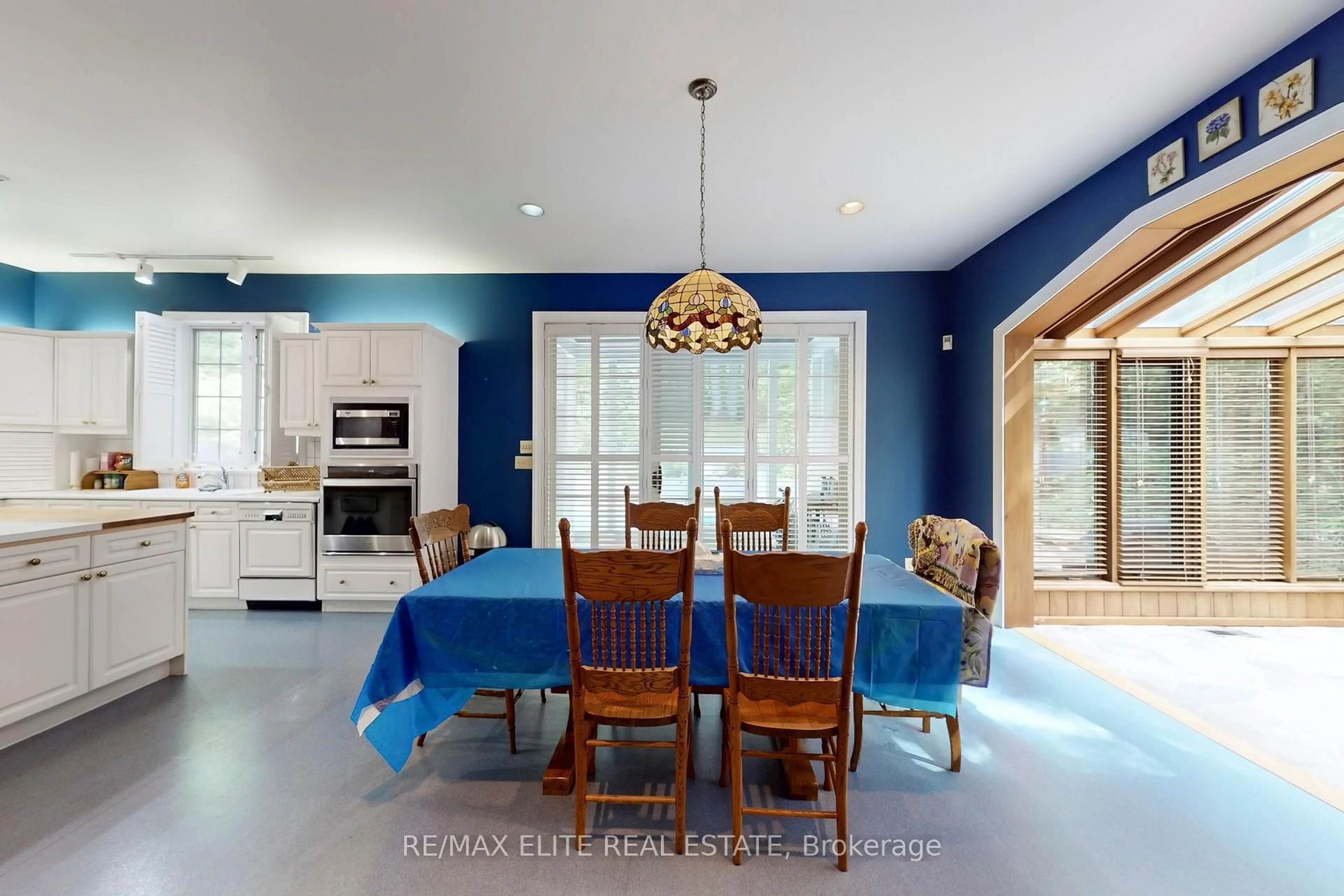 Unknown for 18 Blue Ridge Tr, Whitchurch-Stouffville Ontario L3Y 4W1