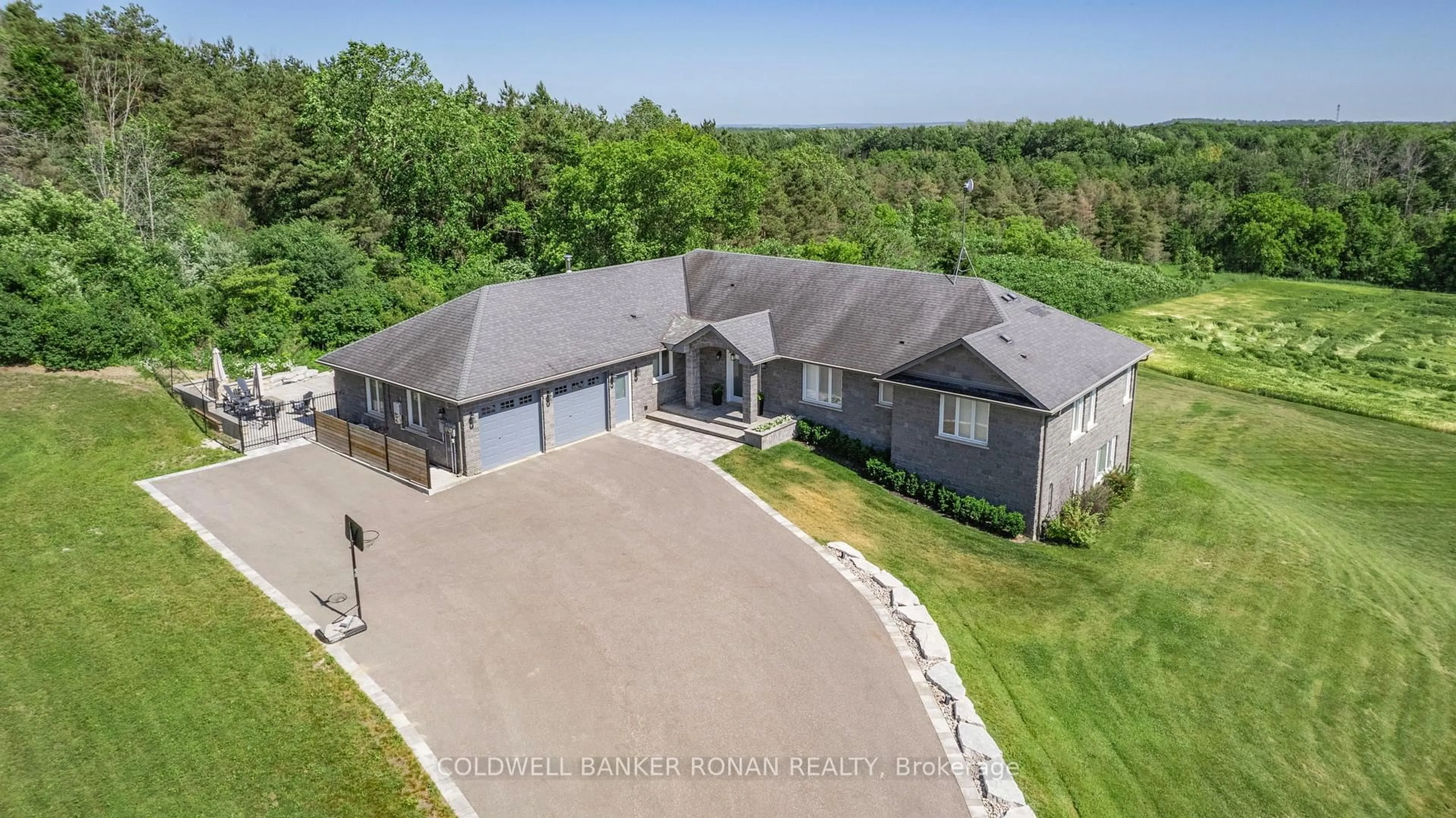 A pic from outside/outdoor area/front of a property/back of a property/a pic from drone, unknown for 7765 5  Sideroad, Adjala-Tosorontio Ontario L9R 1V3