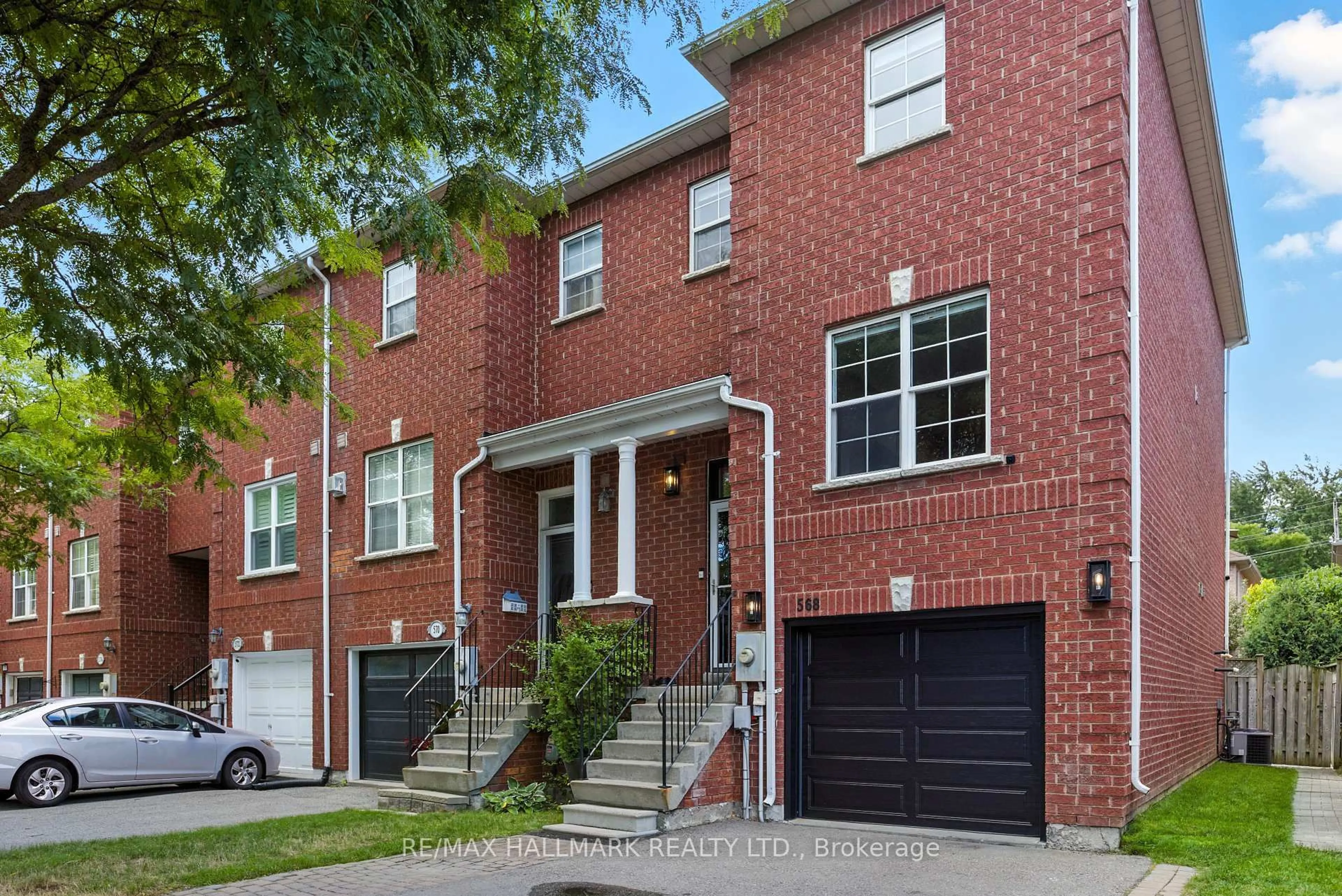 Home with brick exterior material, street for 568 Legresley Lane, Newmarket Ontario L3Y 8R8