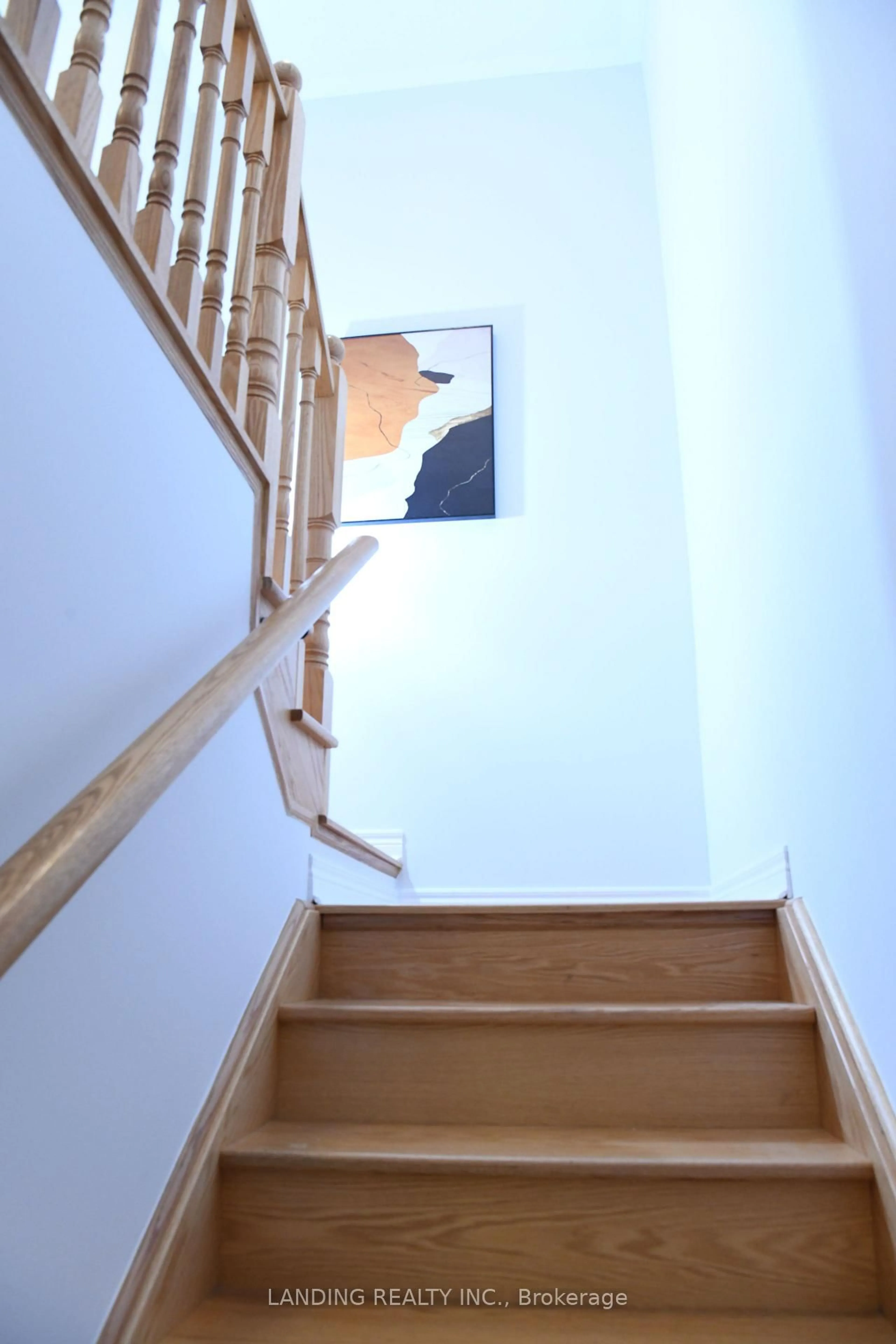 Stairs for 112 Robert Eaton Ave, Markham Ontario L3S 0G1
