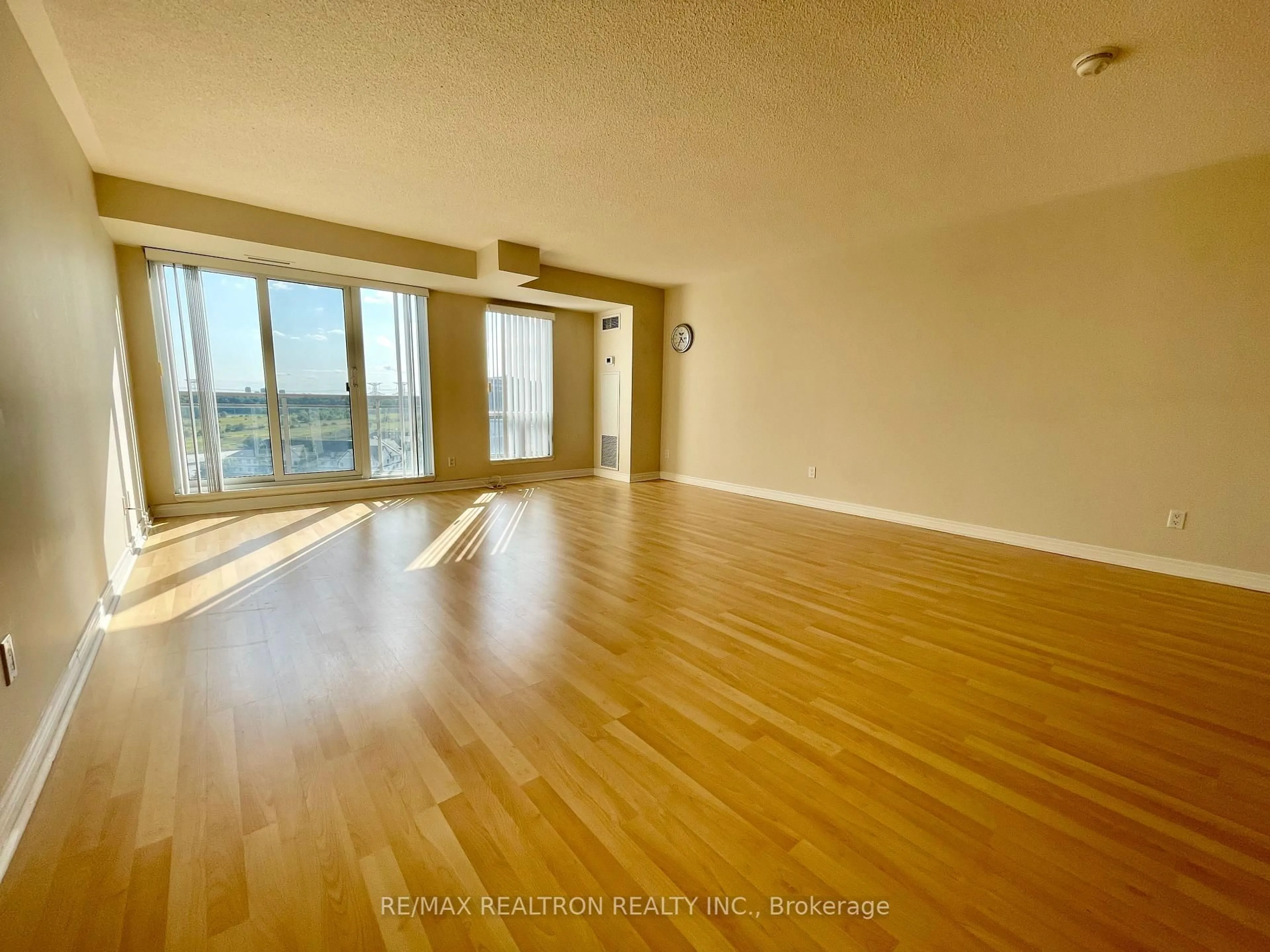 A pic of a room for 399 South Park Rd #1503, Markham Ontario L3T 7W6
