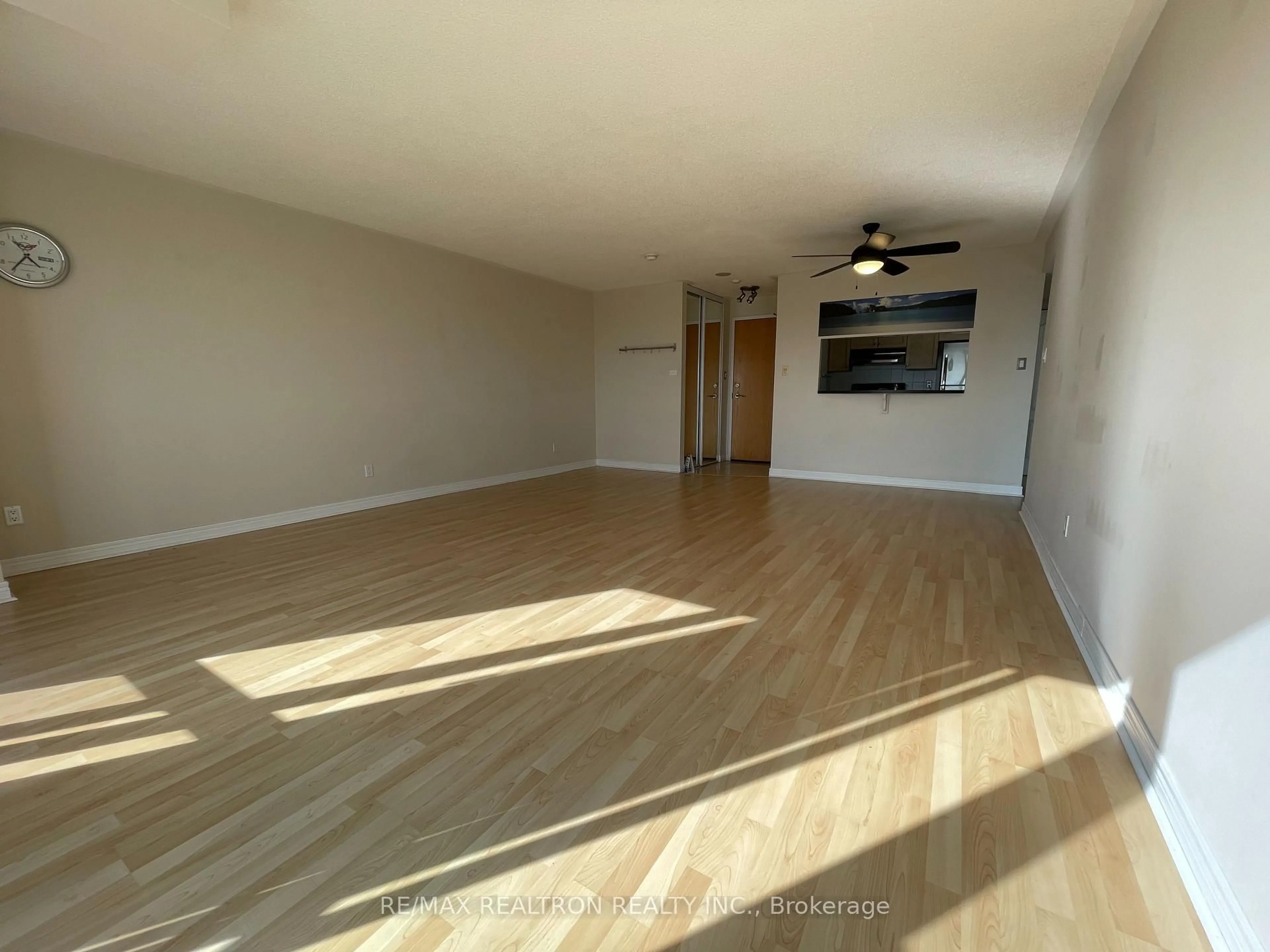 A pic of a room for 399 South Park Rd #1503, Markham Ontario L3T 7W6