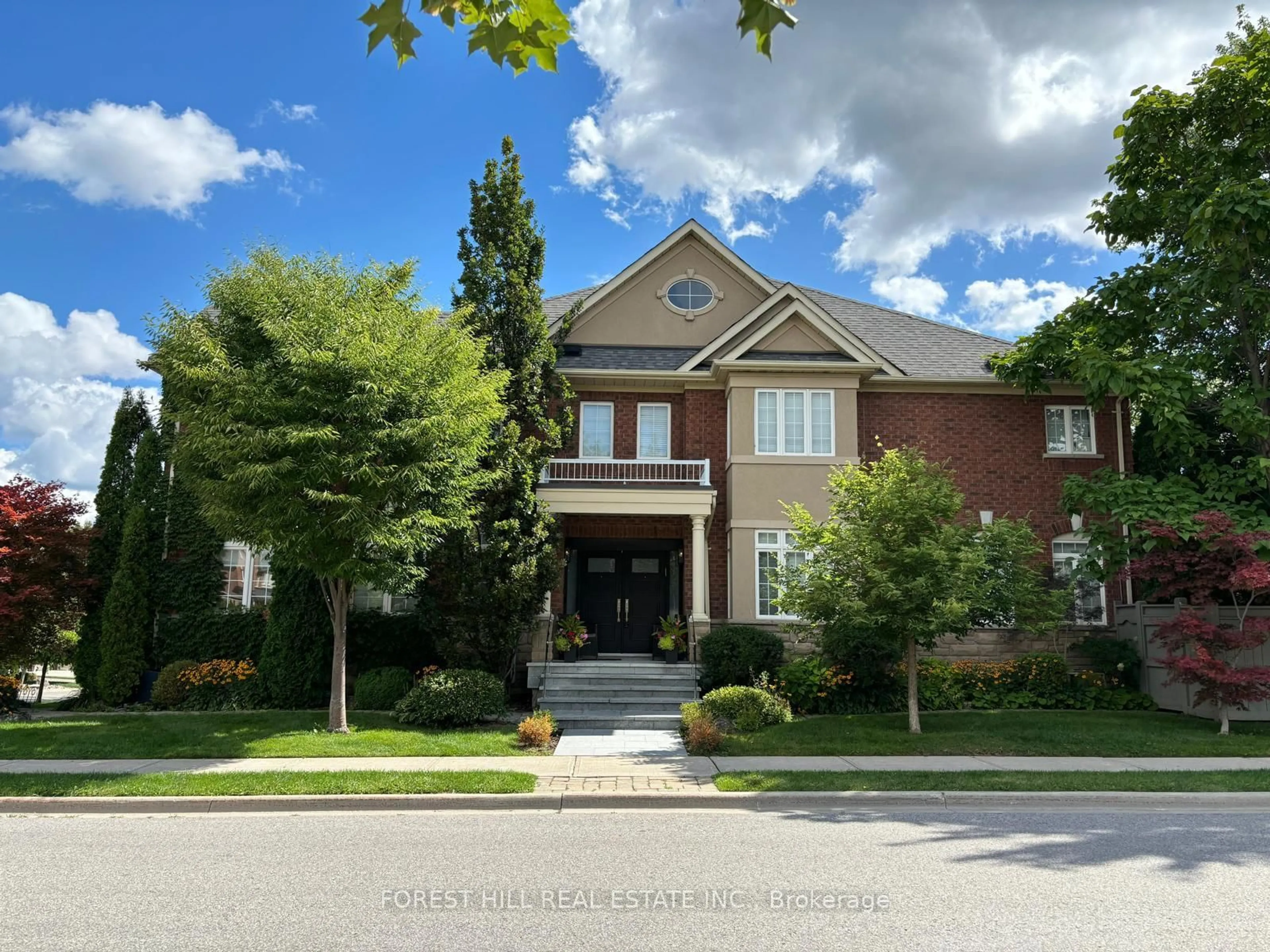 Home with brick exterior material, street for 75 Strauss Rd, Vaughan Ontario L4J 8Z4