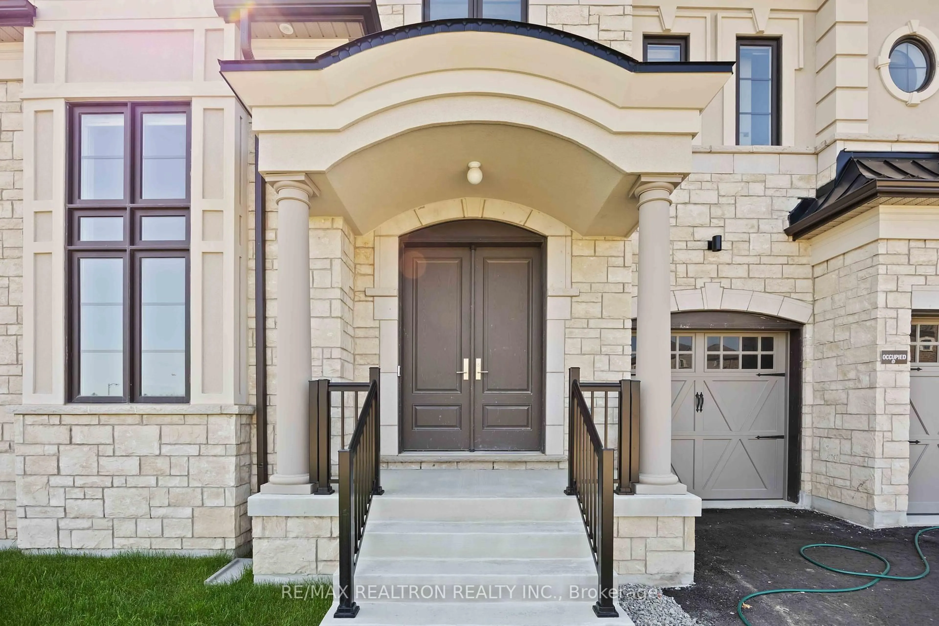 Unknown for 92 Sunny Acre Cres, King Ontario L7B 0S6