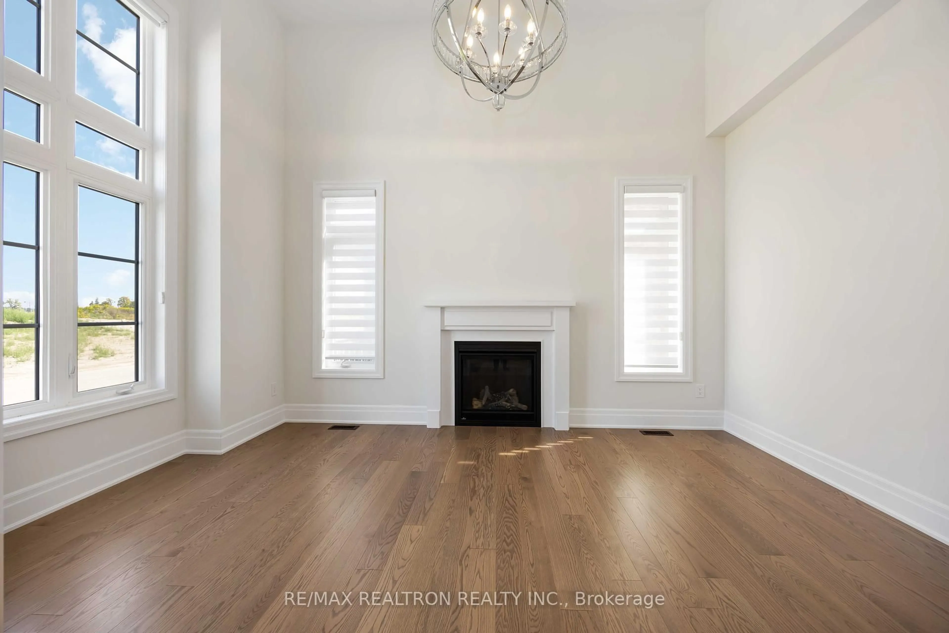 A pic of a room for 92 Sunny Acre Cres, King Ontario L7B 0S6