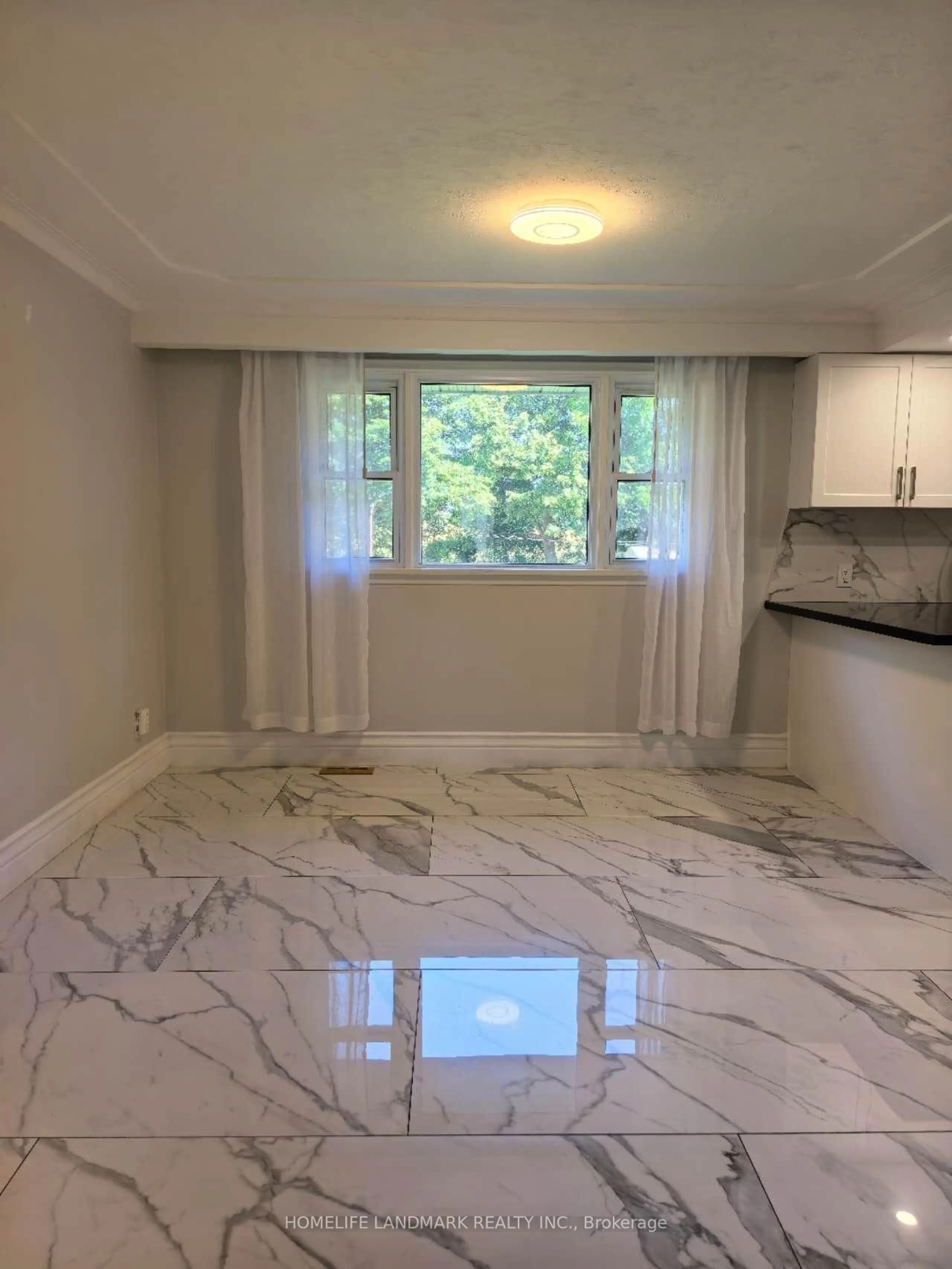 A pic of a room for 66 May Ave May Ave, East Gwillimbury Ontario L0G 1V0