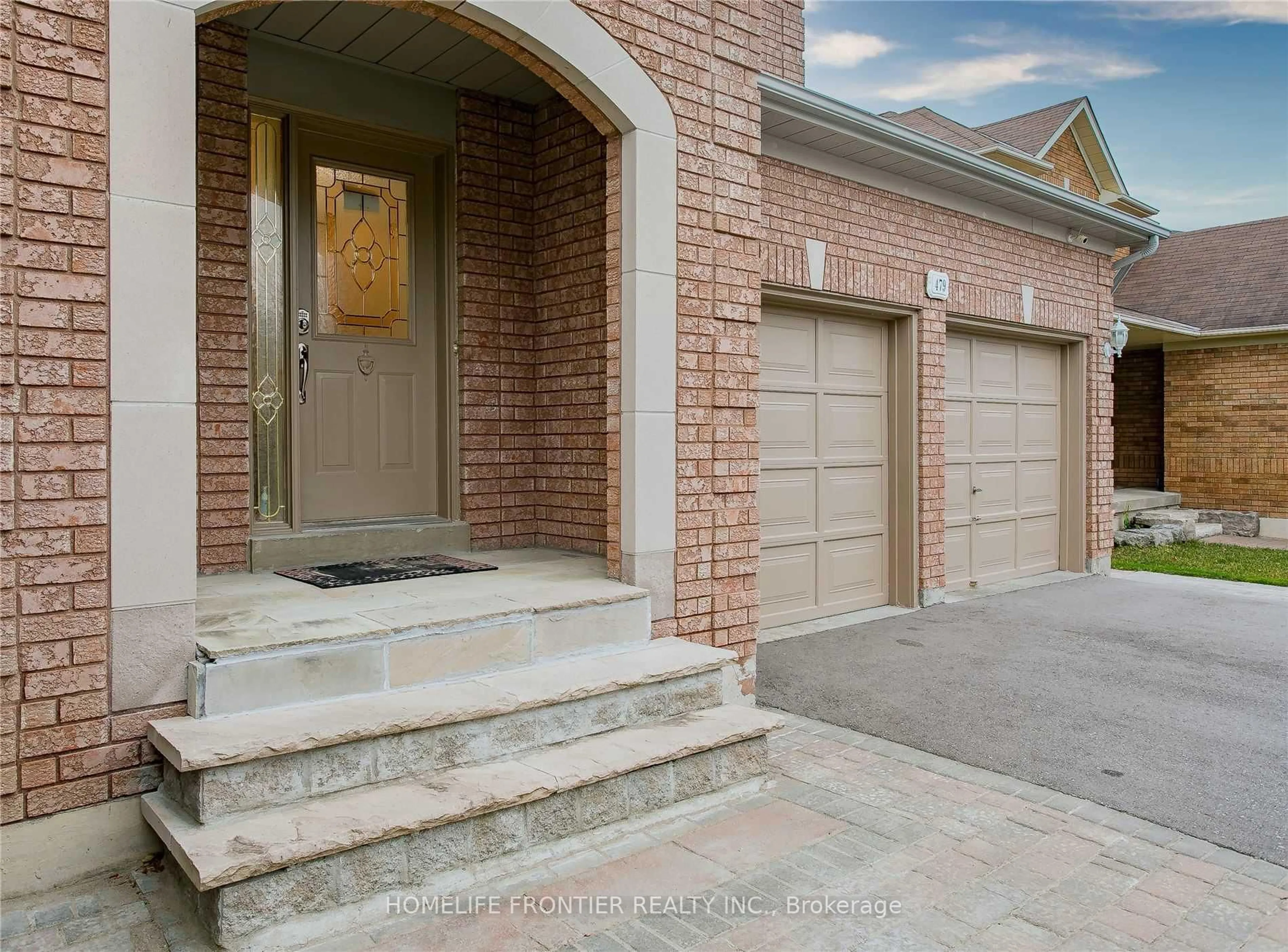 Home with brick exterior material, street for 479 Blackstock Rd, Newmarket Ontario L3Y 8H6
