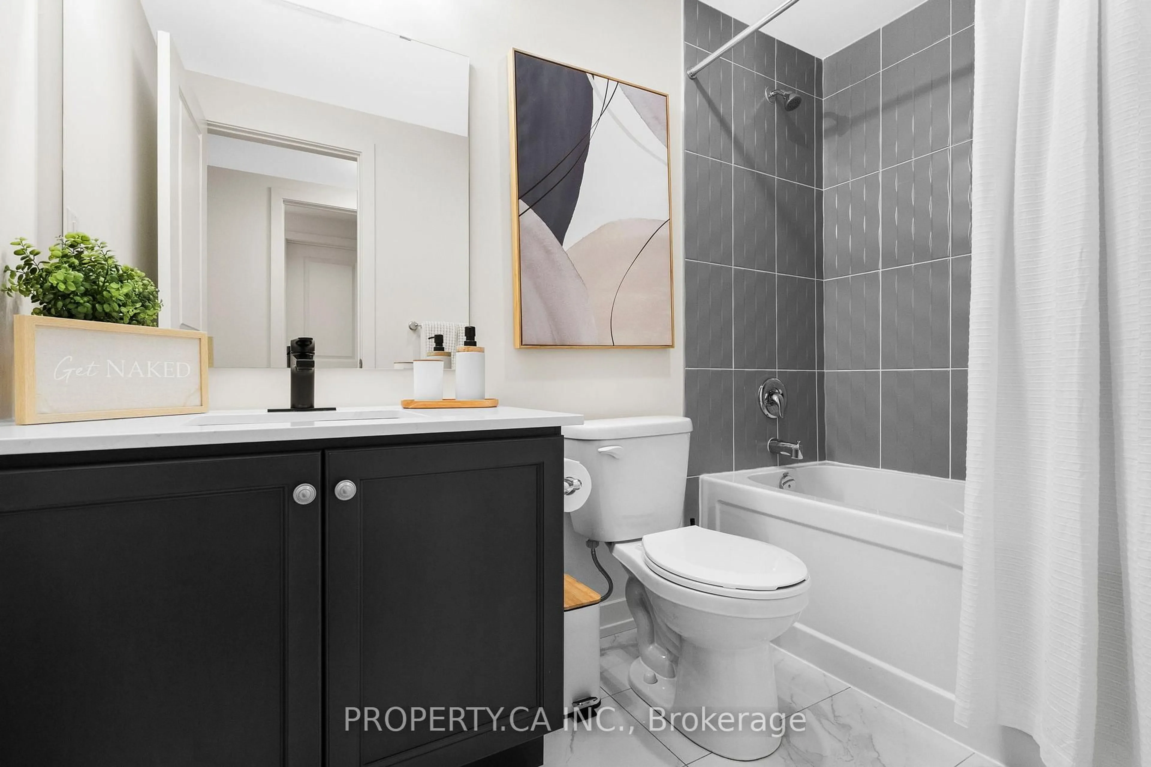 Standard bathroom, ceramic/tile floor for 58 Elizabeth St #2207, Richmond Hill Ontario L4C 5W2