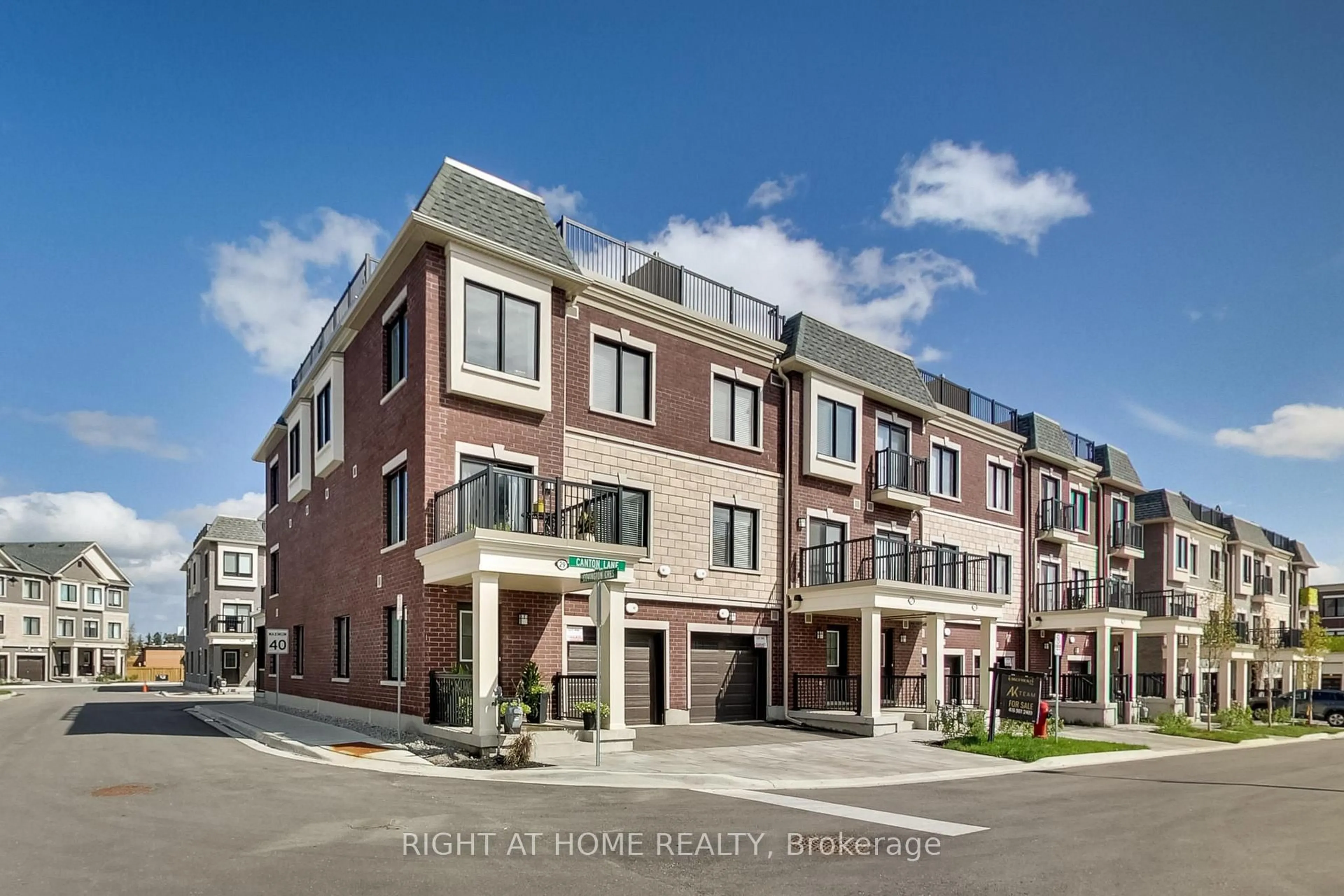 Home with brick exterior material, street for 29 Canton Lane, Whitchurch-Stouffville Ontario L4A 4W8