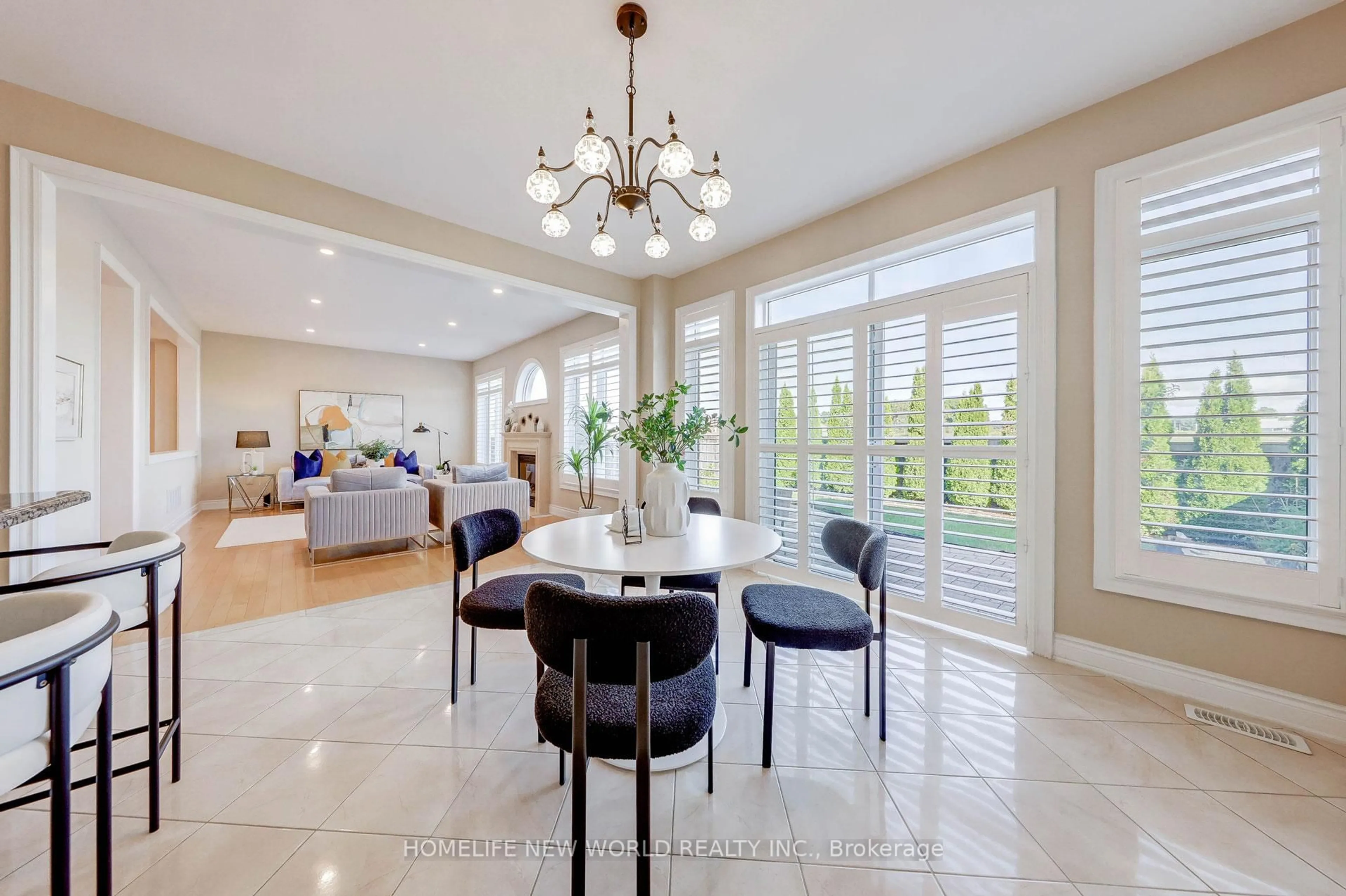 Dining room, ceramic/tile floor for 16 Randolph Dr, Vaughan Ontario L6A 0W1