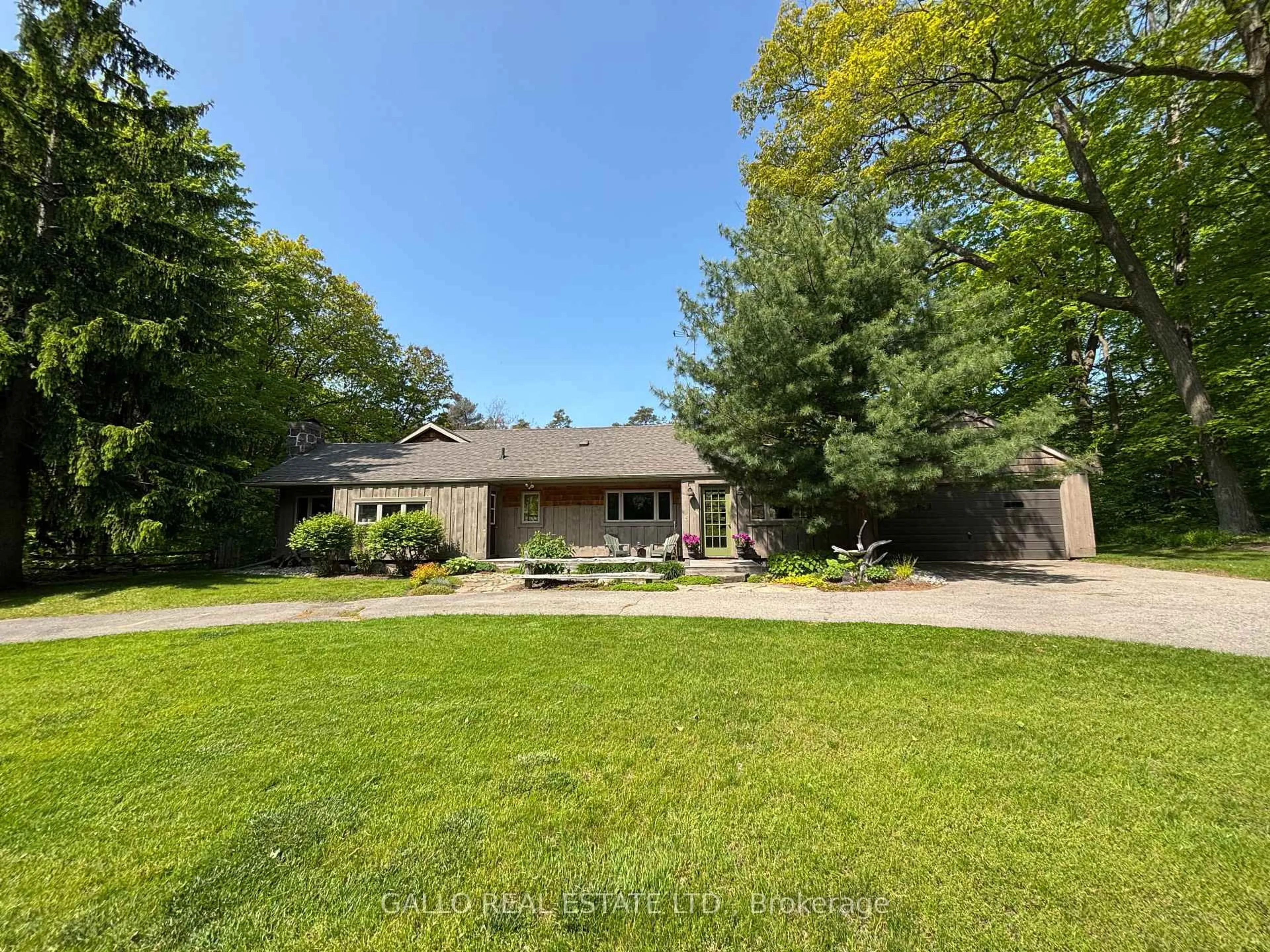 A pic from outside/outdoor area/front of a property/back of a property/a pic from drone, unknown for 15380 MCCOWAN Rd, Whitchurch-Stouffville Ontario L3Y 4W1