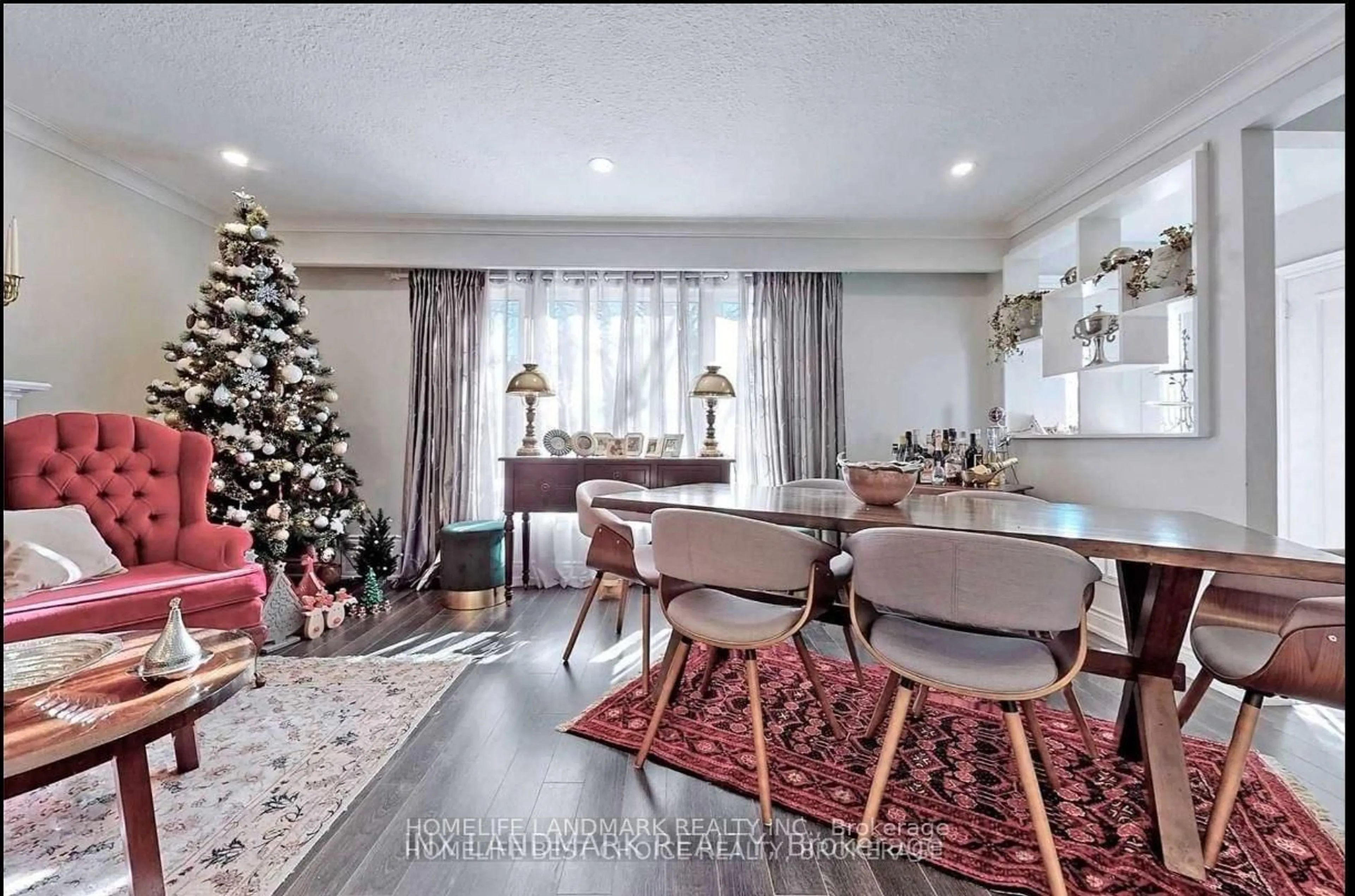 Dining room, unknown for 32 Kirk Dr, Markham Ontario L3T 3L1