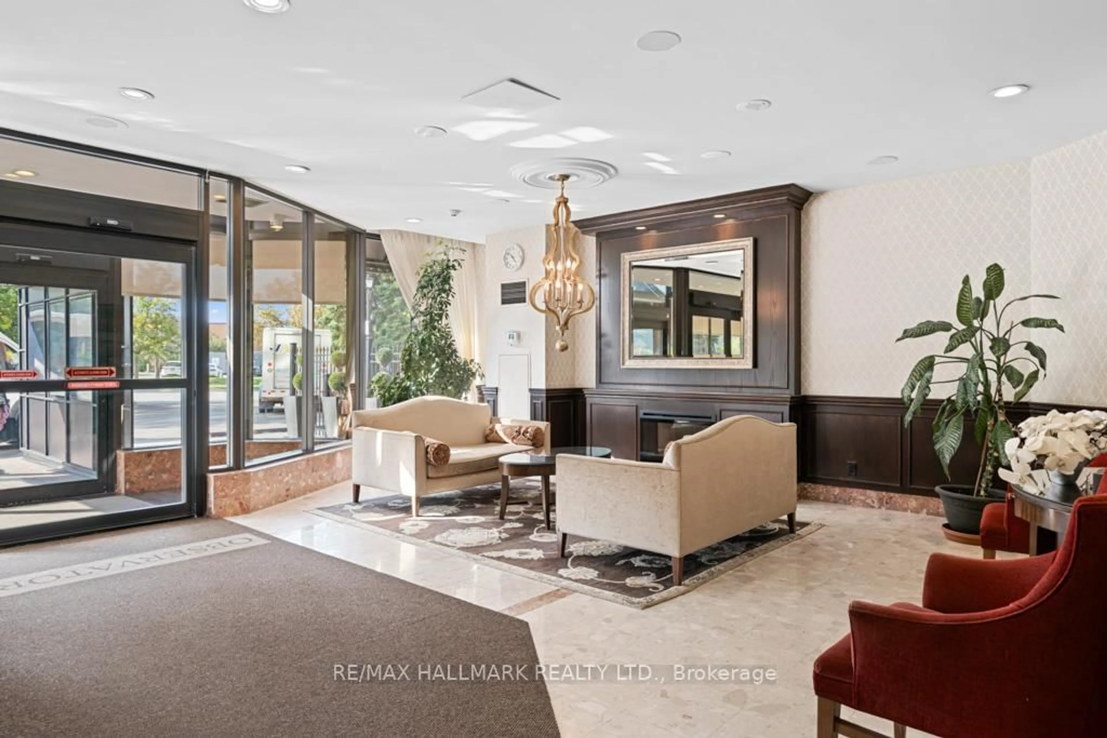 Lobby for 33 Weldrick Rd #1505, Richmond Hill Ontario L4C 8W4