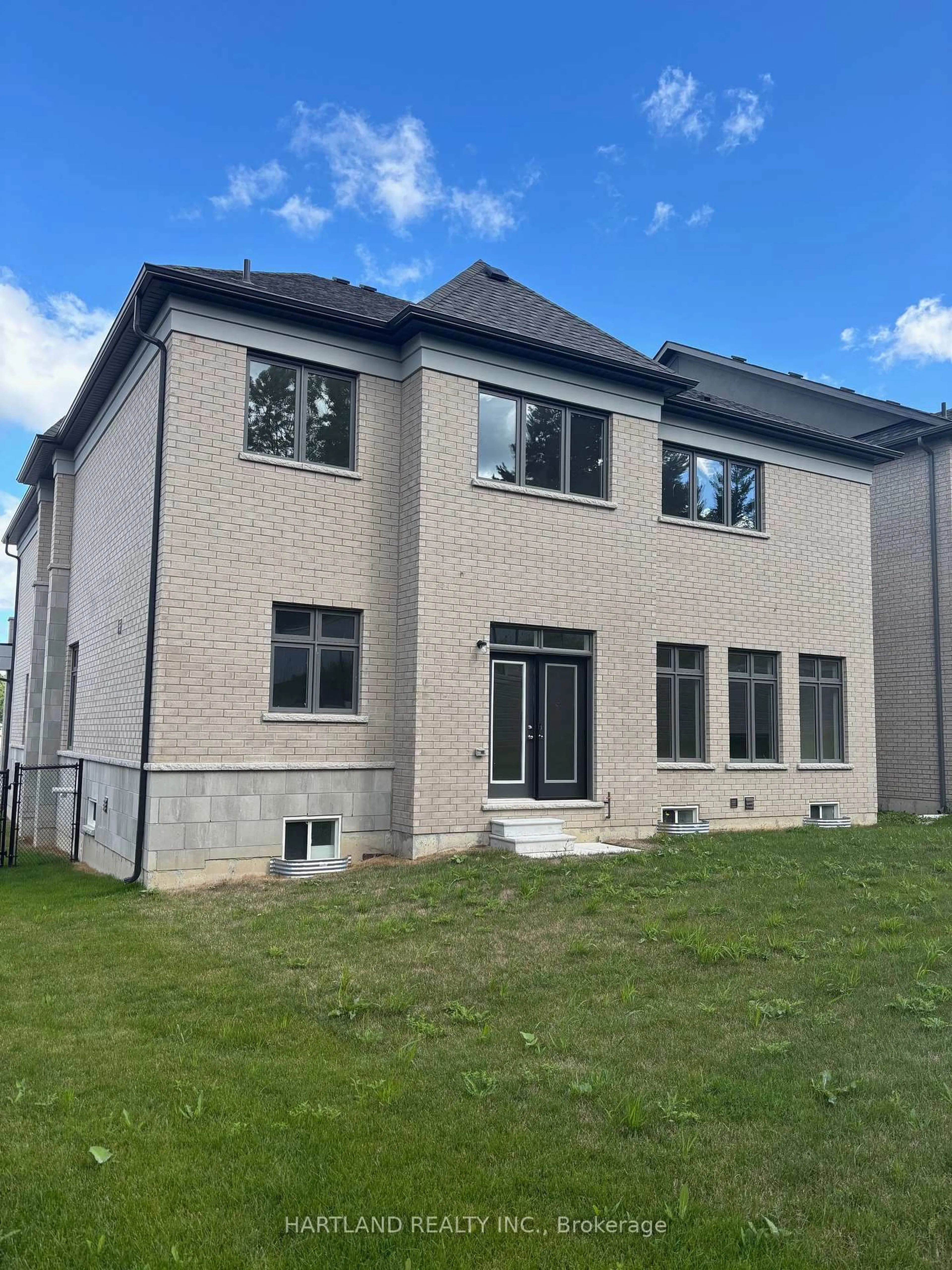 Home with brick exterior material, building for 79 Wraggs Rd, Bradford West Gwillimbury Ontario L3Z 4N1
