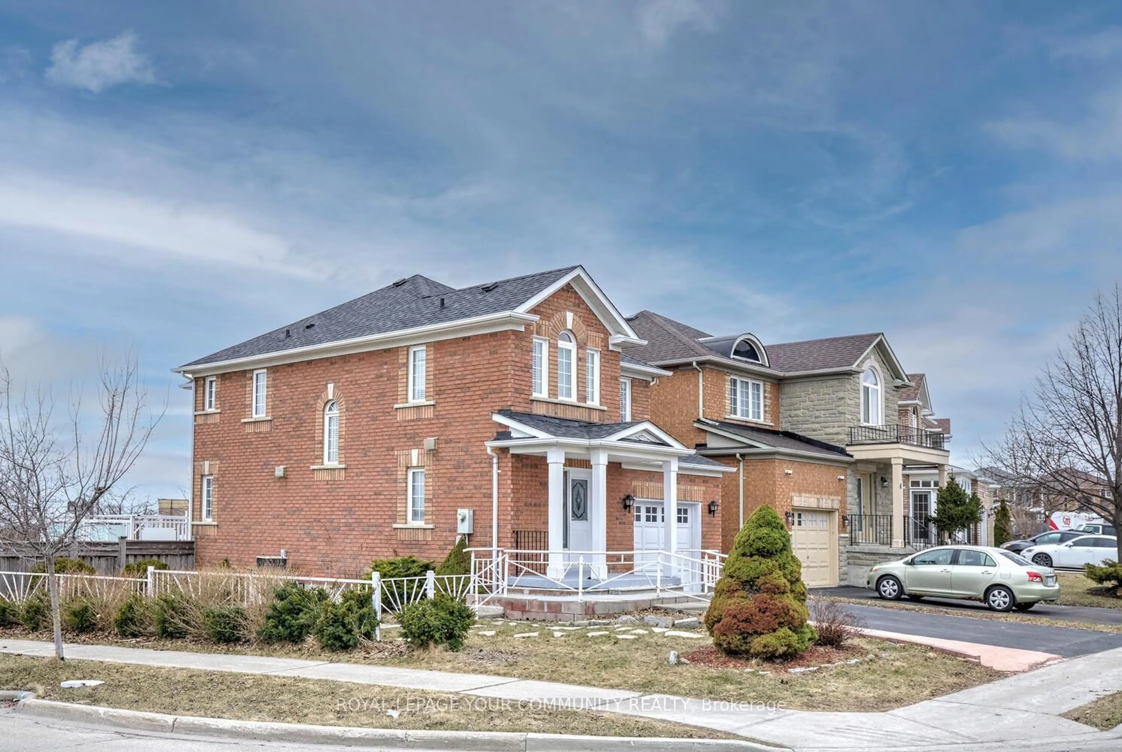 Home with brick exterior material, street for 2 Bestview Cres, Vaughan Ontario L6A 3S8