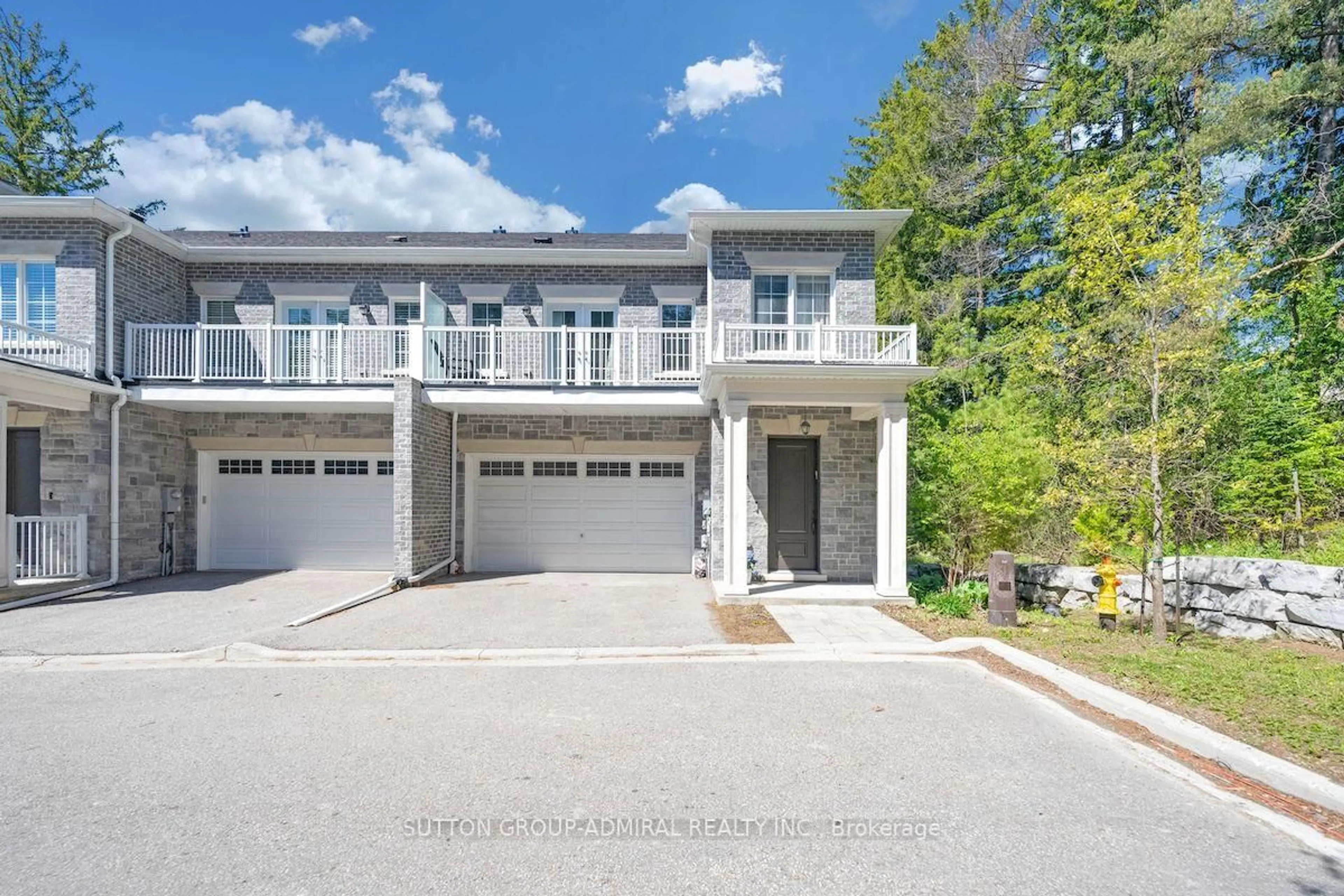 A pic from outside/outdoor area/front of a property/back of a property/a pic from drone, water/lake/river/ocean view for 74 Old Bloomington Rd, Aurora Ontario L4G 0M2