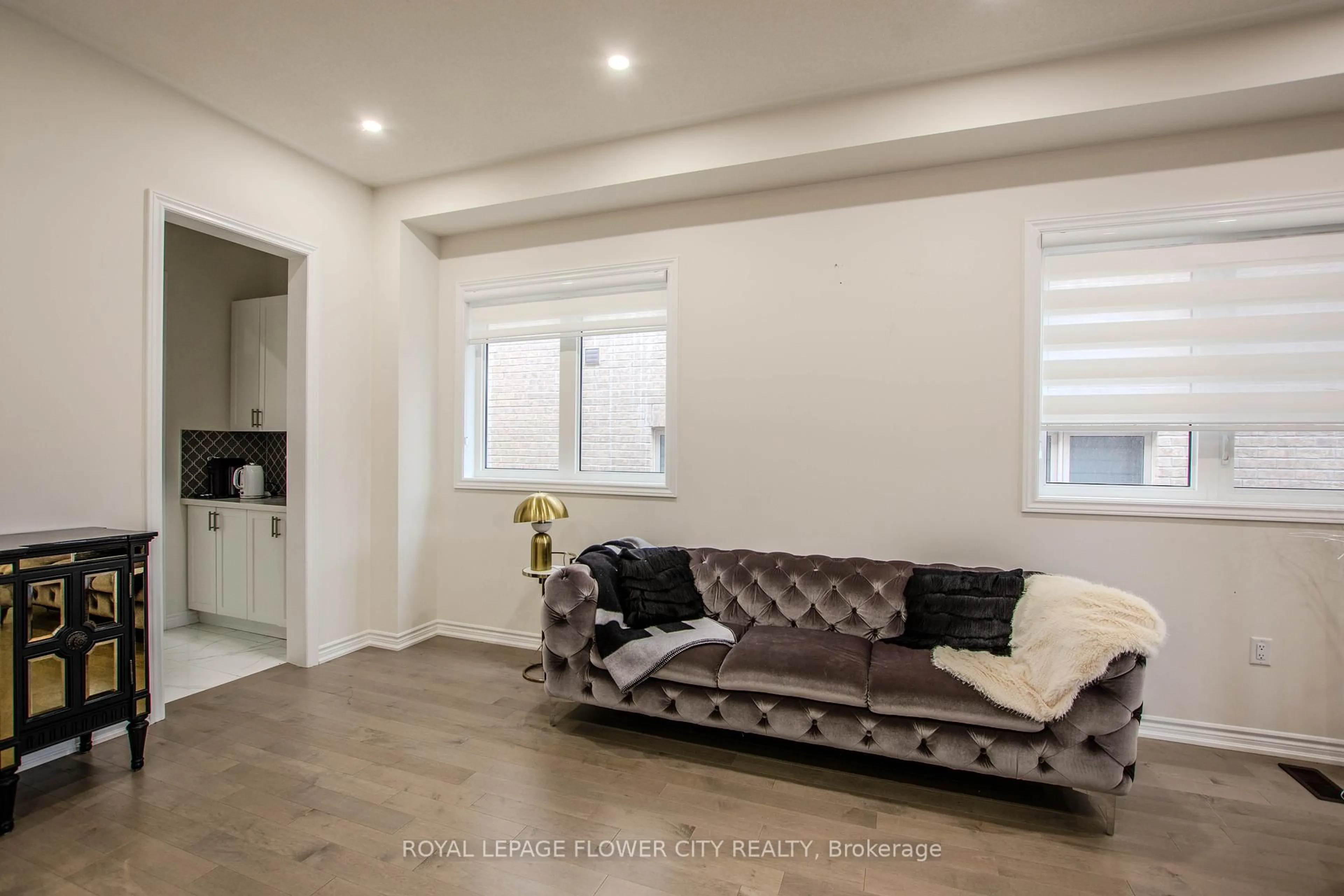 Living room with furniture, unknown for 1114 Wickham Rd, Innisfil Ontario L9S 0P8
