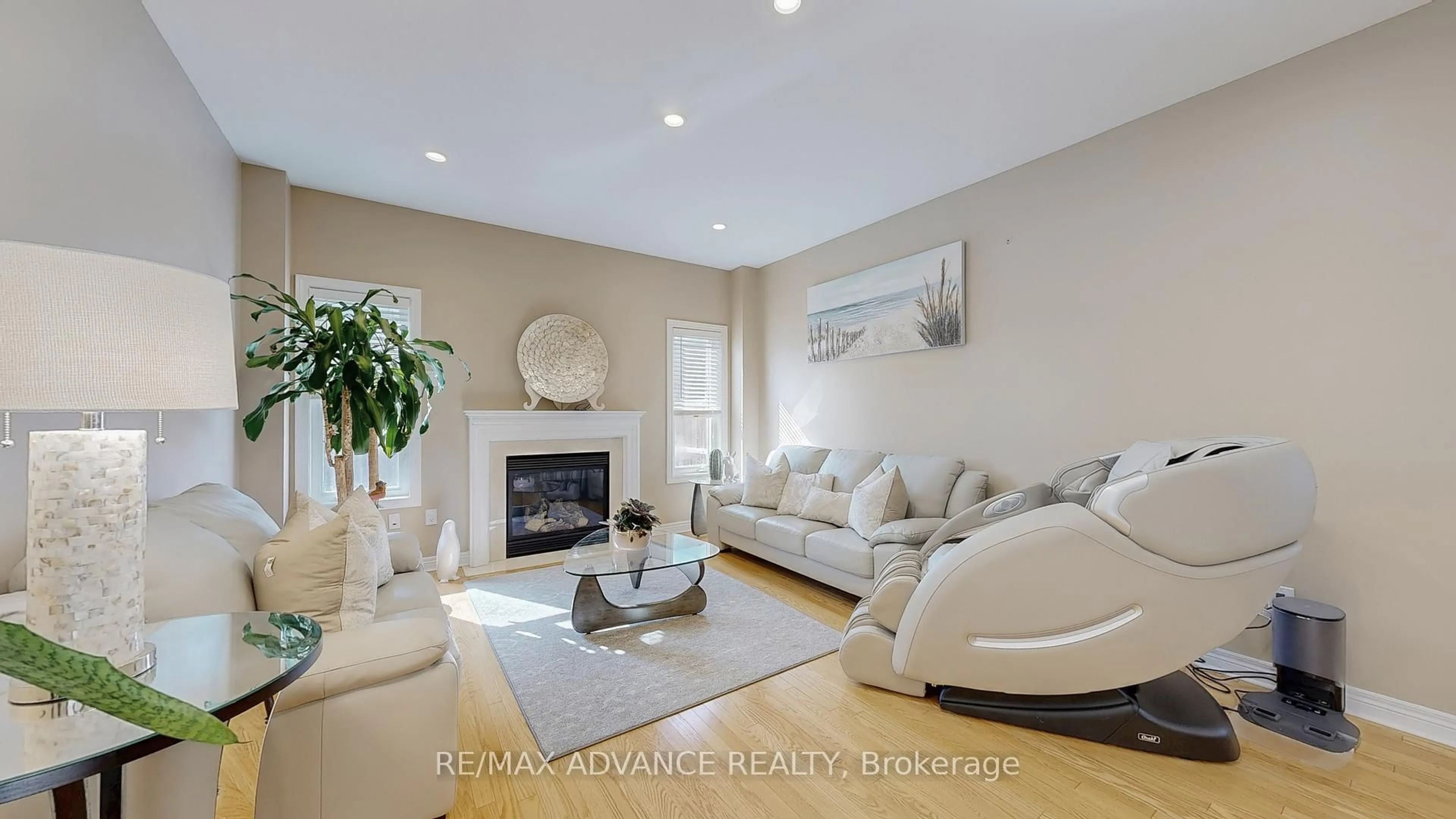 Living room with furniture, unknown for 151 Laramie Cres, Vaughan Ontario L6A 0R1
