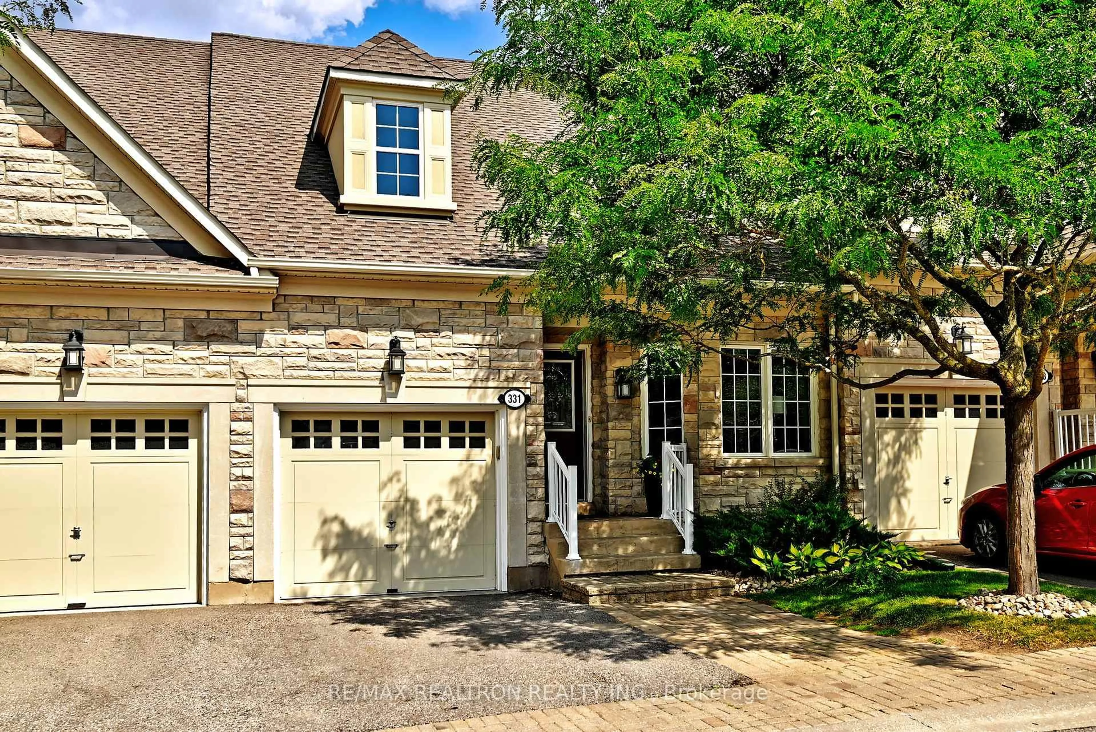Home with brick exterior material, street for 331 Terry Carter Cres, Newmarket Ontario L3Y 9G2