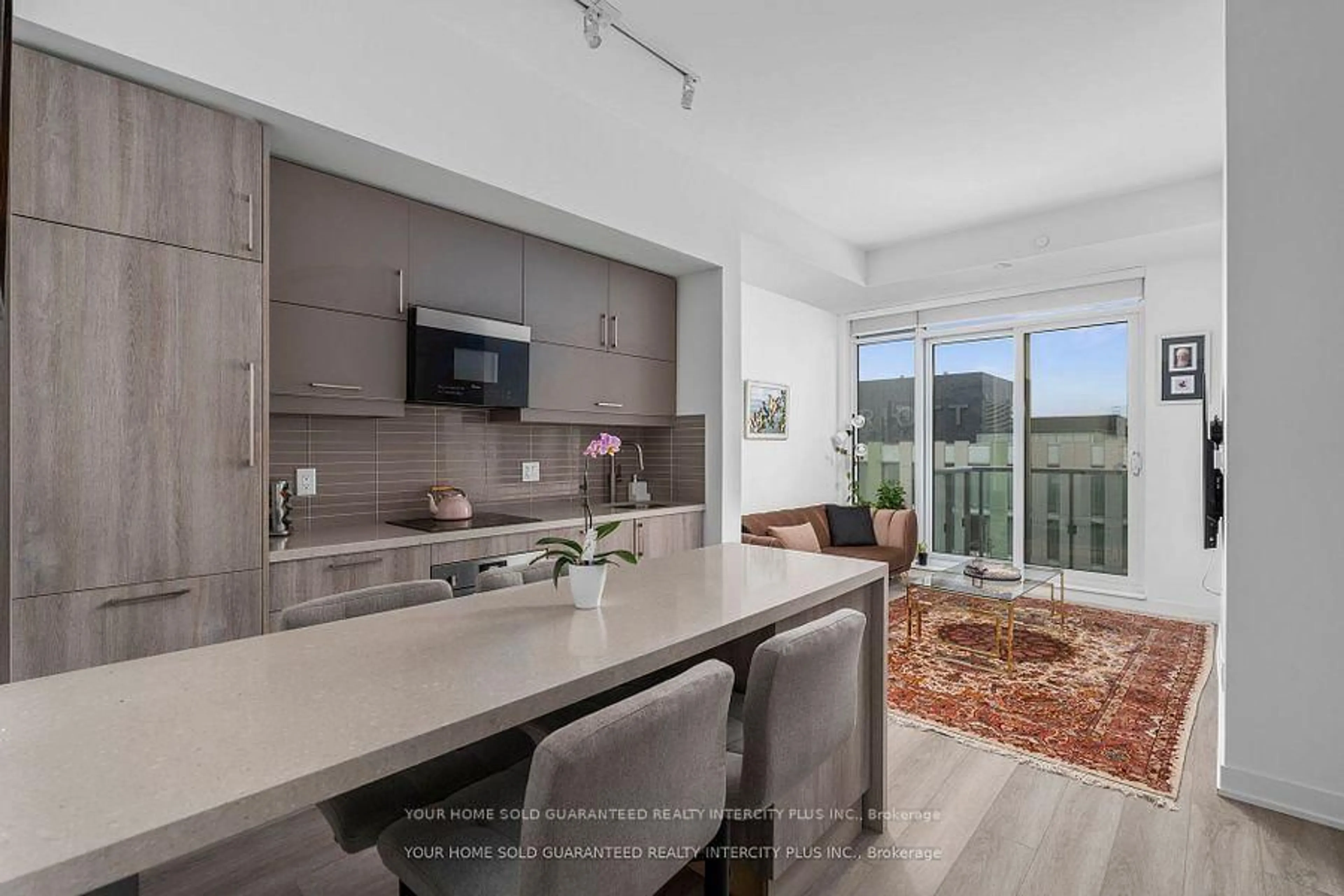 Open concept kitchen, ceramic/tile floor for 8119 Birchmount Rd #1015, Markham Ontario L9N 1N3