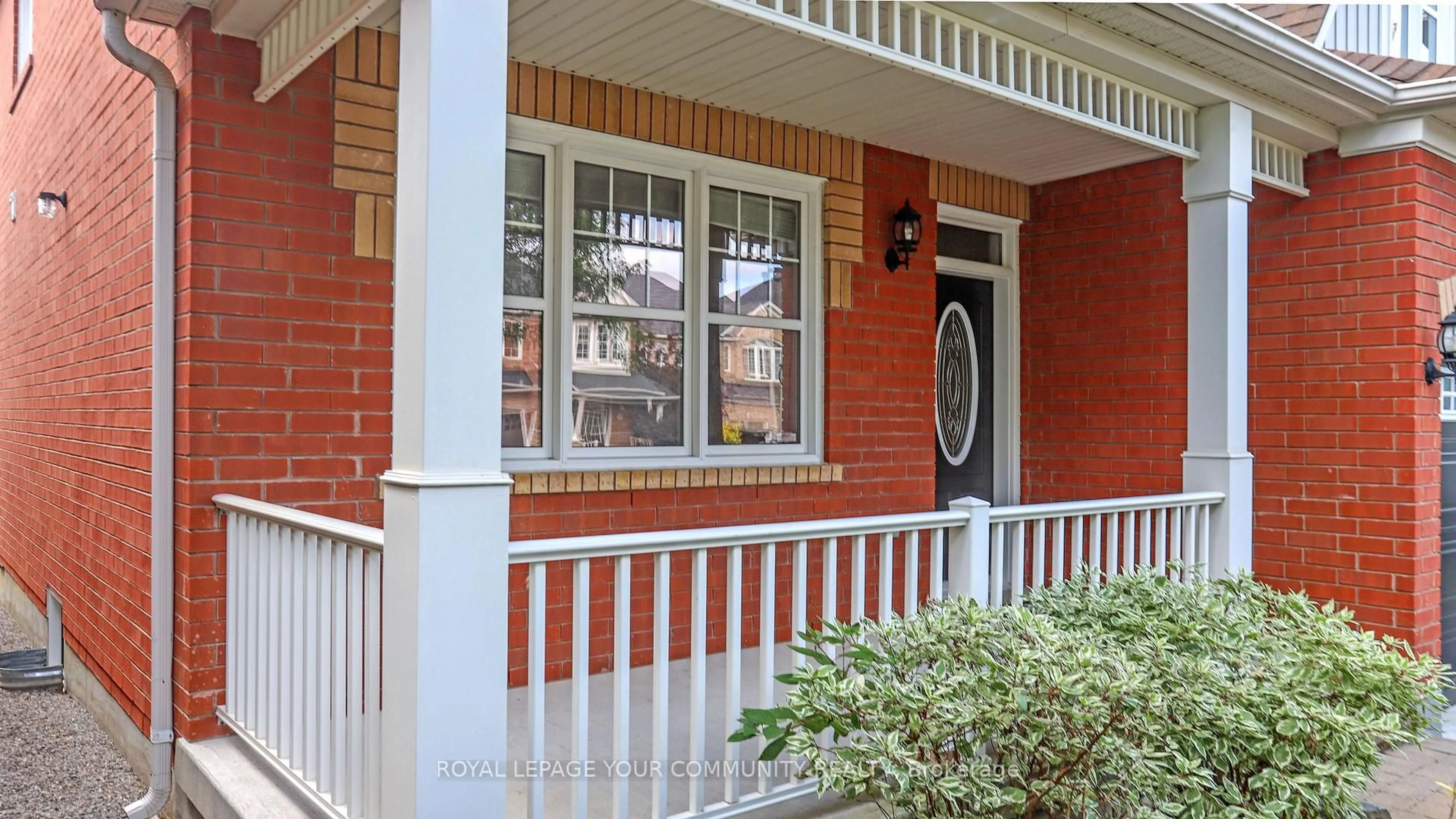 Home with brick exterior material, street for 118 Ina Lane, Whitchurch-Stouffville Ontario L4A 0L8