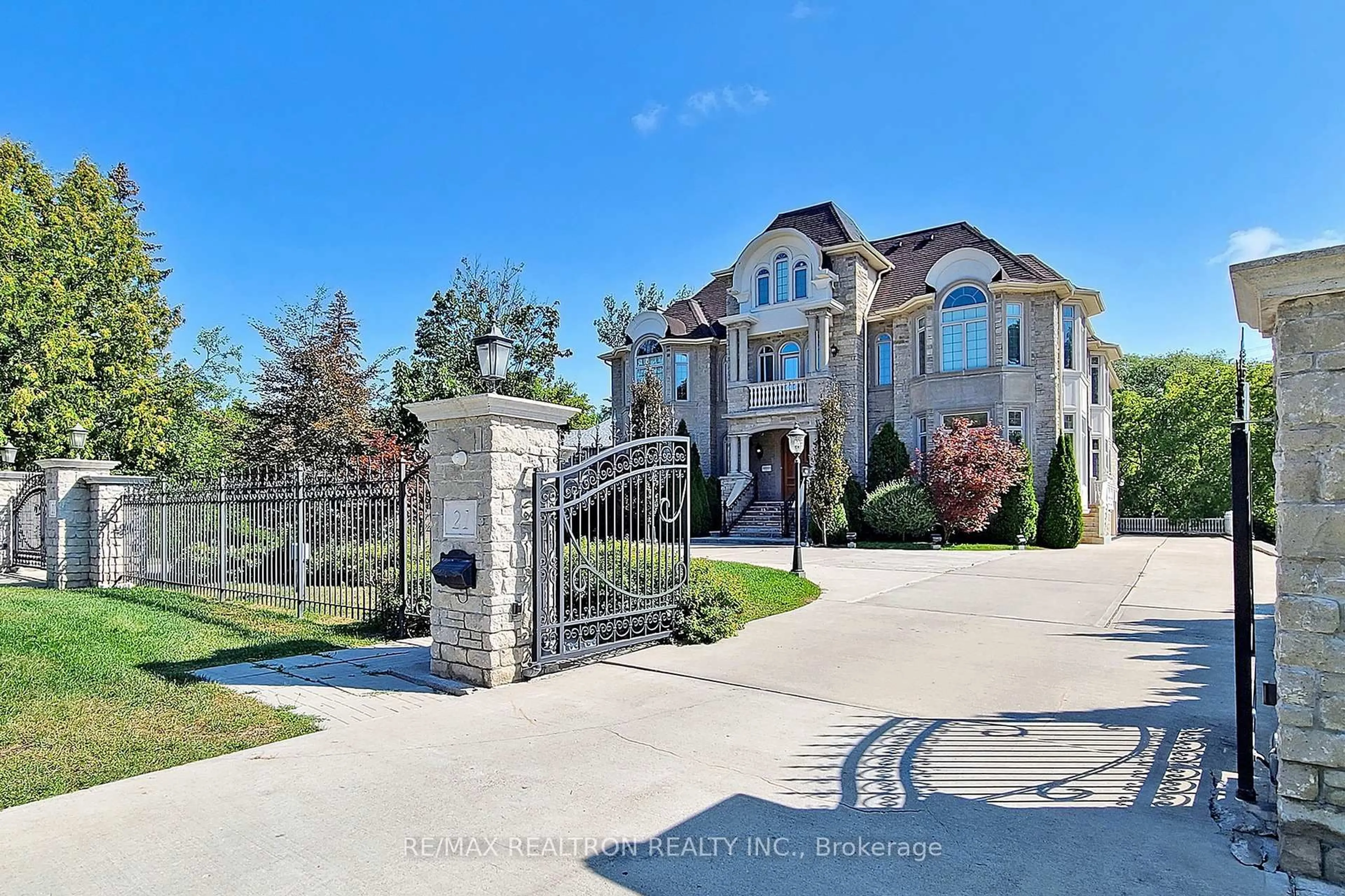 Unknown for 21 Boyle Dr, Richmond Hill Ontario L4C 6C8