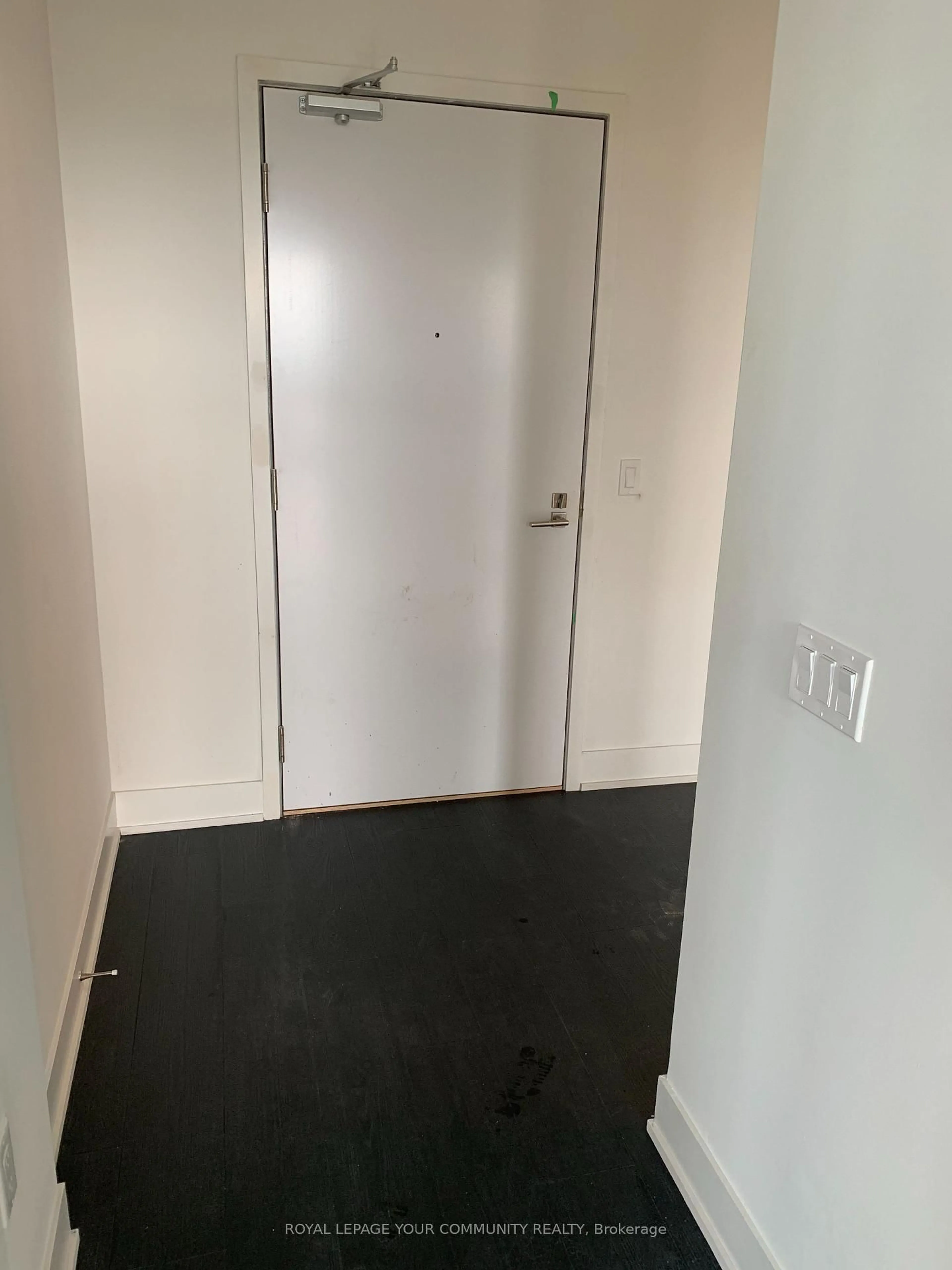 A pic of a room for 2908 Highway 7 Rd #1103, Vaughan Ontario L4K 0K5
